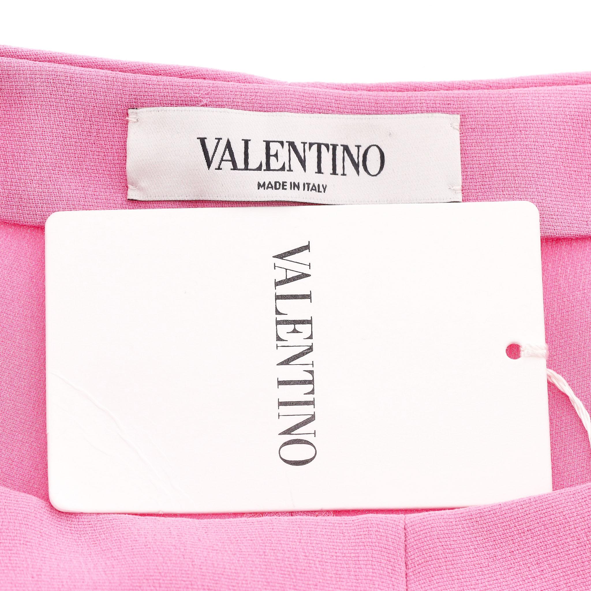 Donna Pantaloncini in seta con orlo smerlato di Valentino in vendita