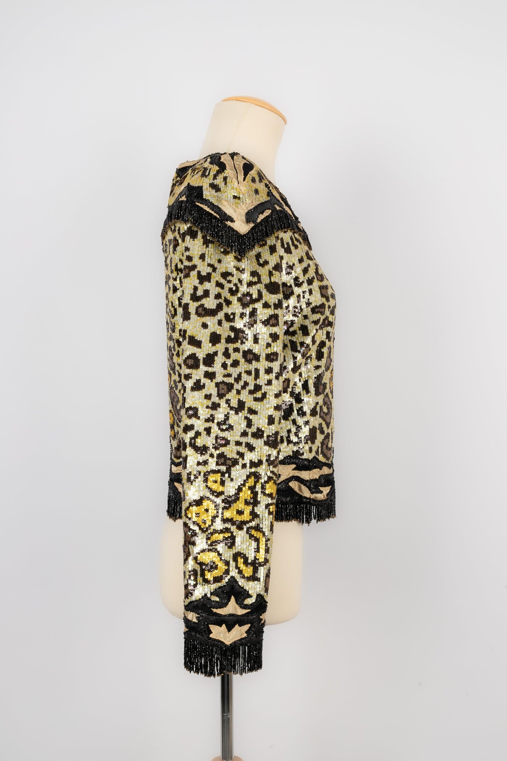 Valentino Sequined Jacket with Pearl Fringes In Excellent Condition For Sale In SAINT-OUEN-SUR-SEINE, FR