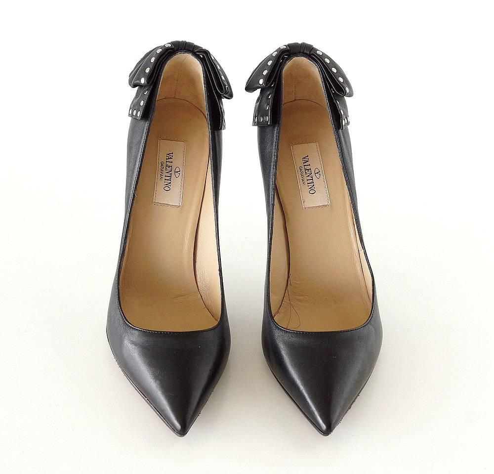 Black Valentino Shoe Pump Signature Studded Leather Bow 39 / 9