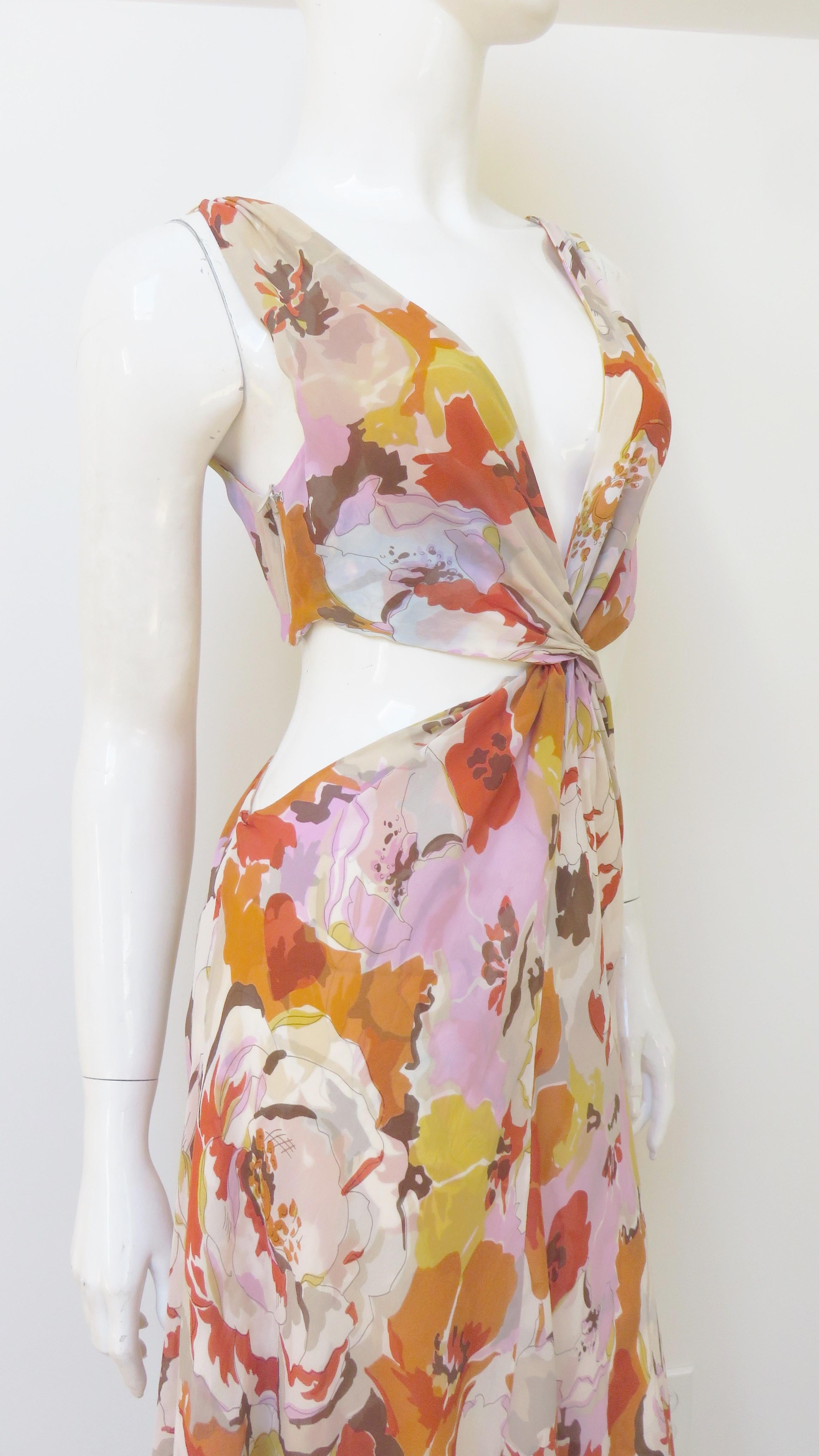 Valentino Silk Dress with Cut out Waist S/S 2005 For Sale 5