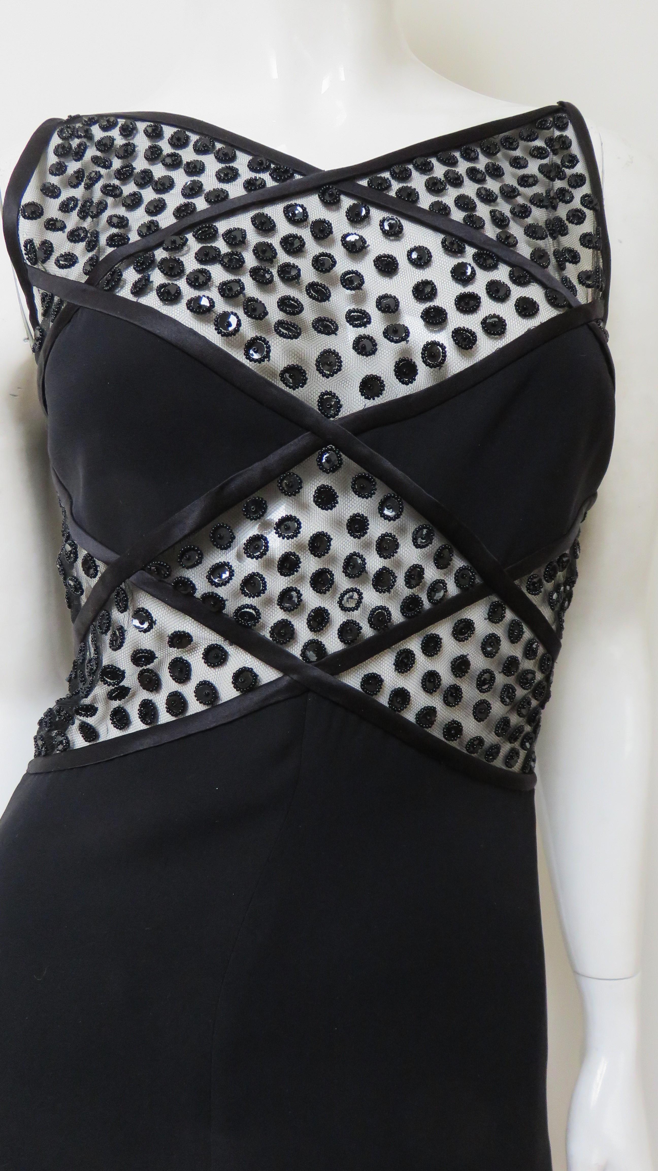 Vestido Valentino de Seda con Inserciones de Encaje en Excelente estado para la venta en Water Mill, NY