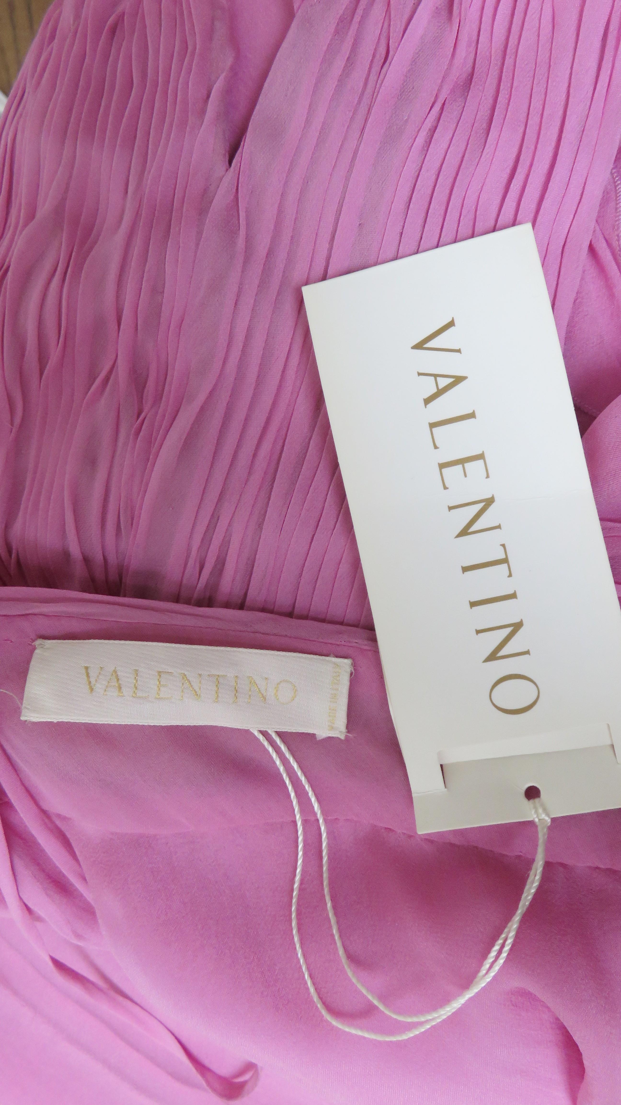 Valentino New Silk Halter Gown with Waist and Back Cut outs S/S 2007 For Sale 11