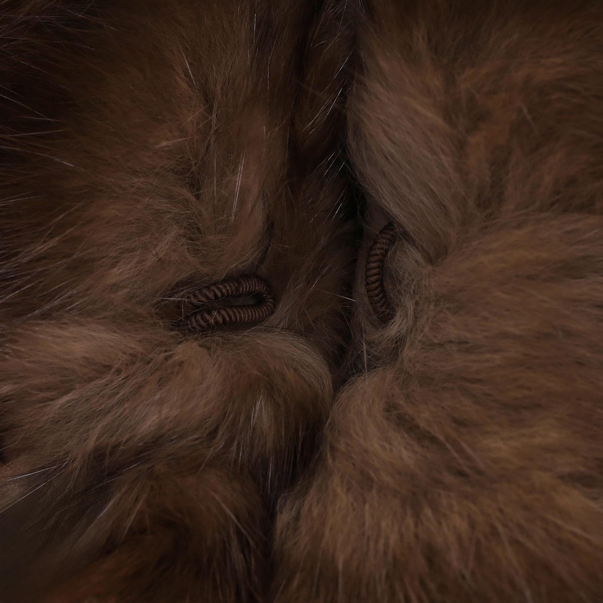 De las mujeres Chaqueta de seda Valentino con ribete de piel de marta rusa en venta