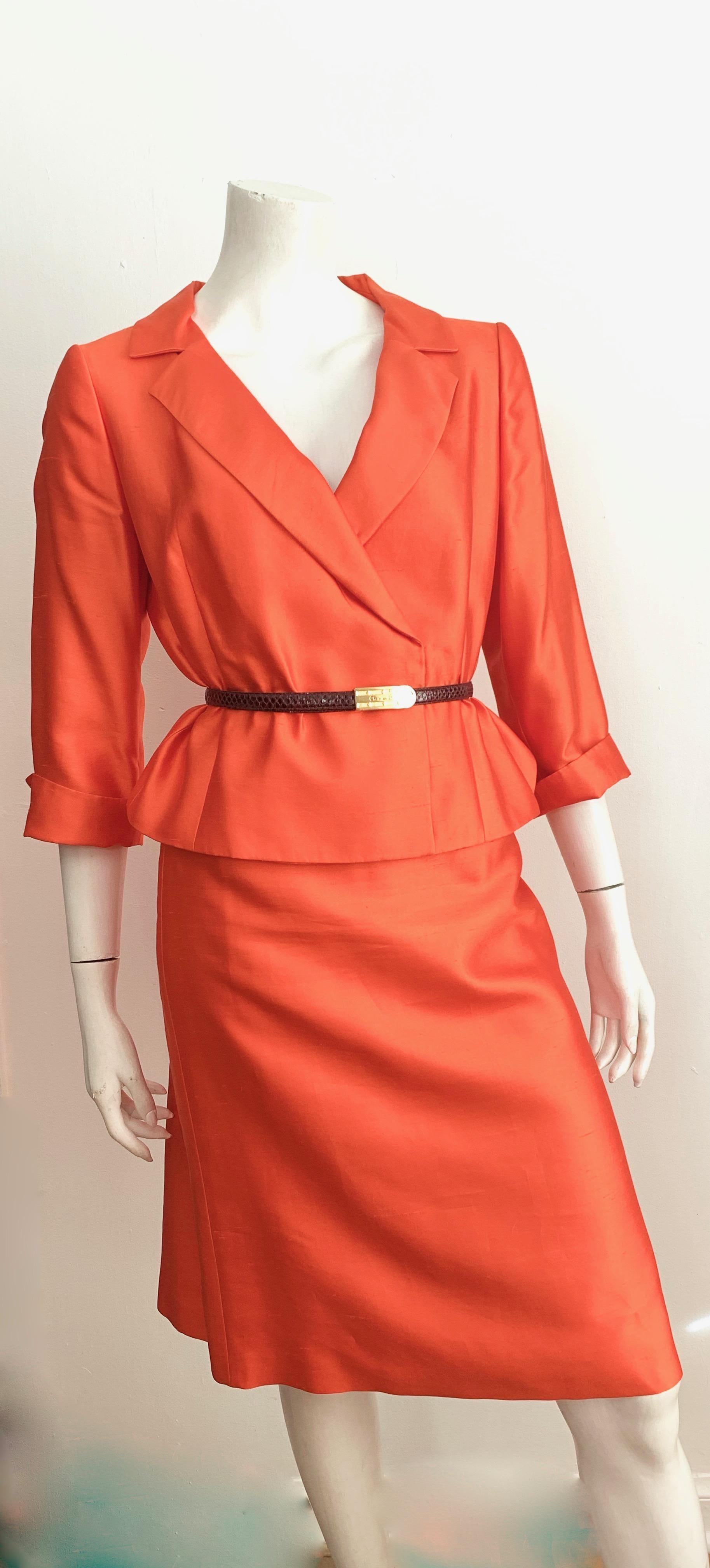 Valentino Silk Orange Skirt Suit Size 10. For Sale 7