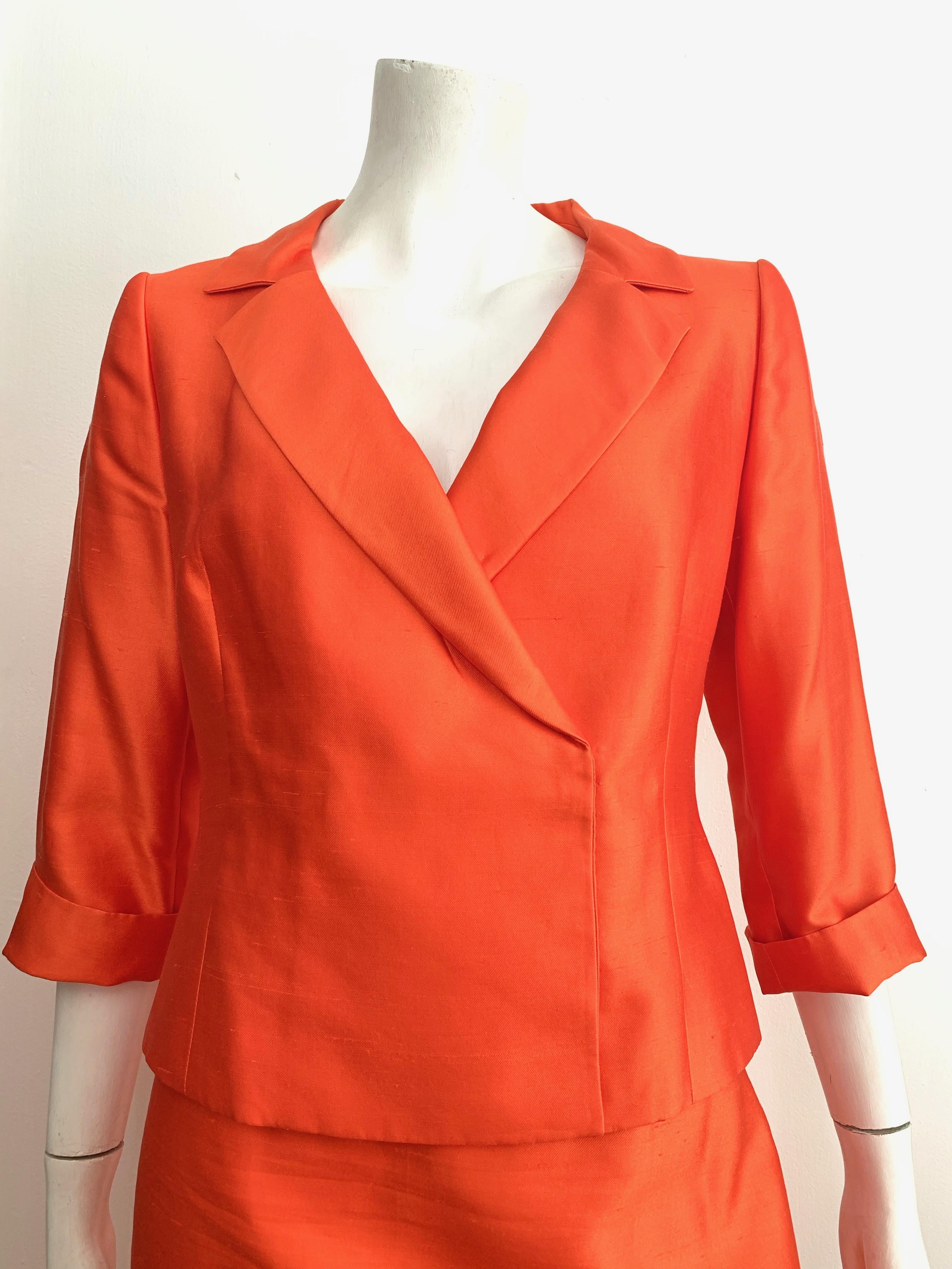 Valentino Silk Orange Skirt Suit Size 10. In Excellent Condition For Sale In Atlanta, GA