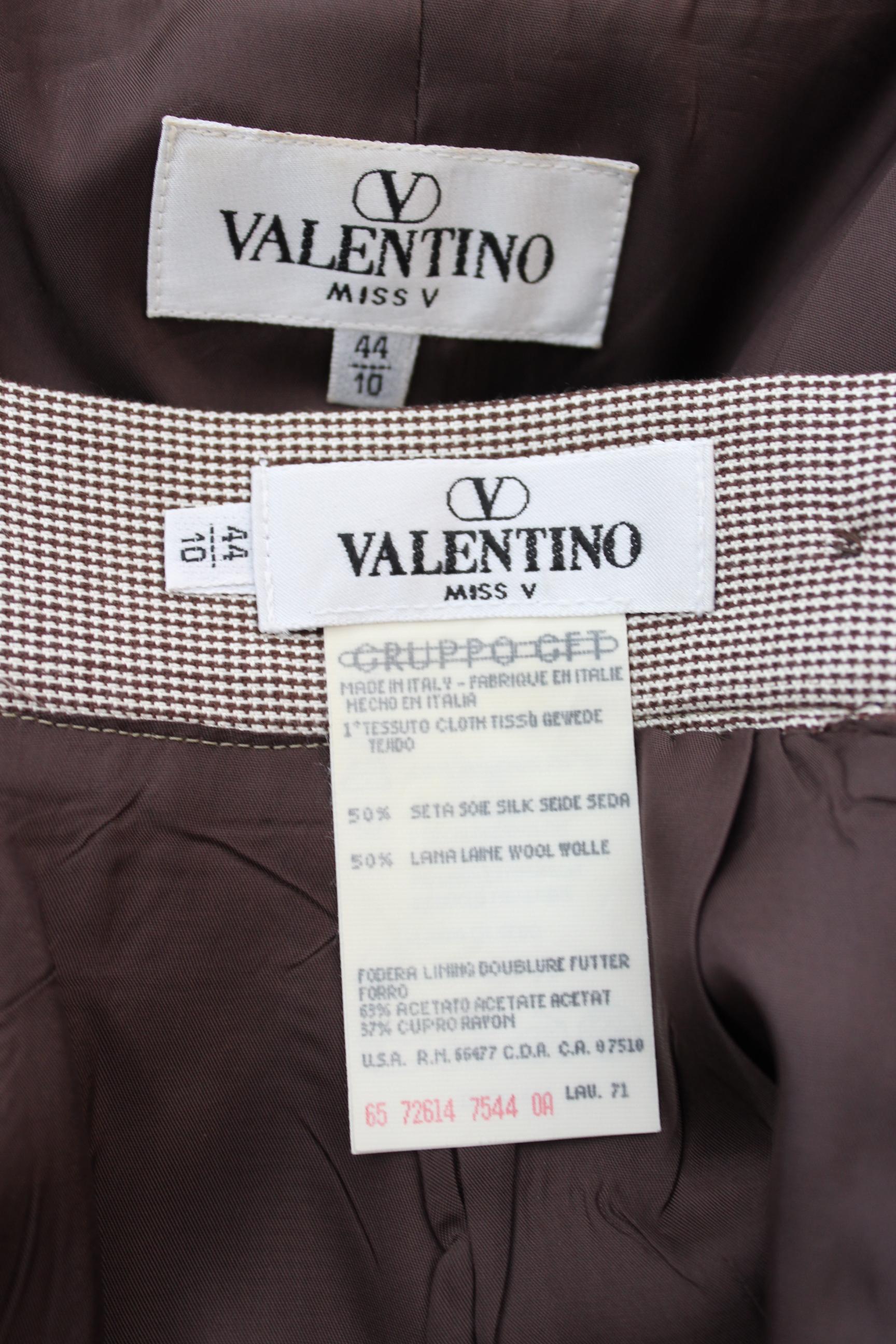 Valentino Silk Wool Beige Vintage Pied de Poule Classic Skirt Suit For Sale 6