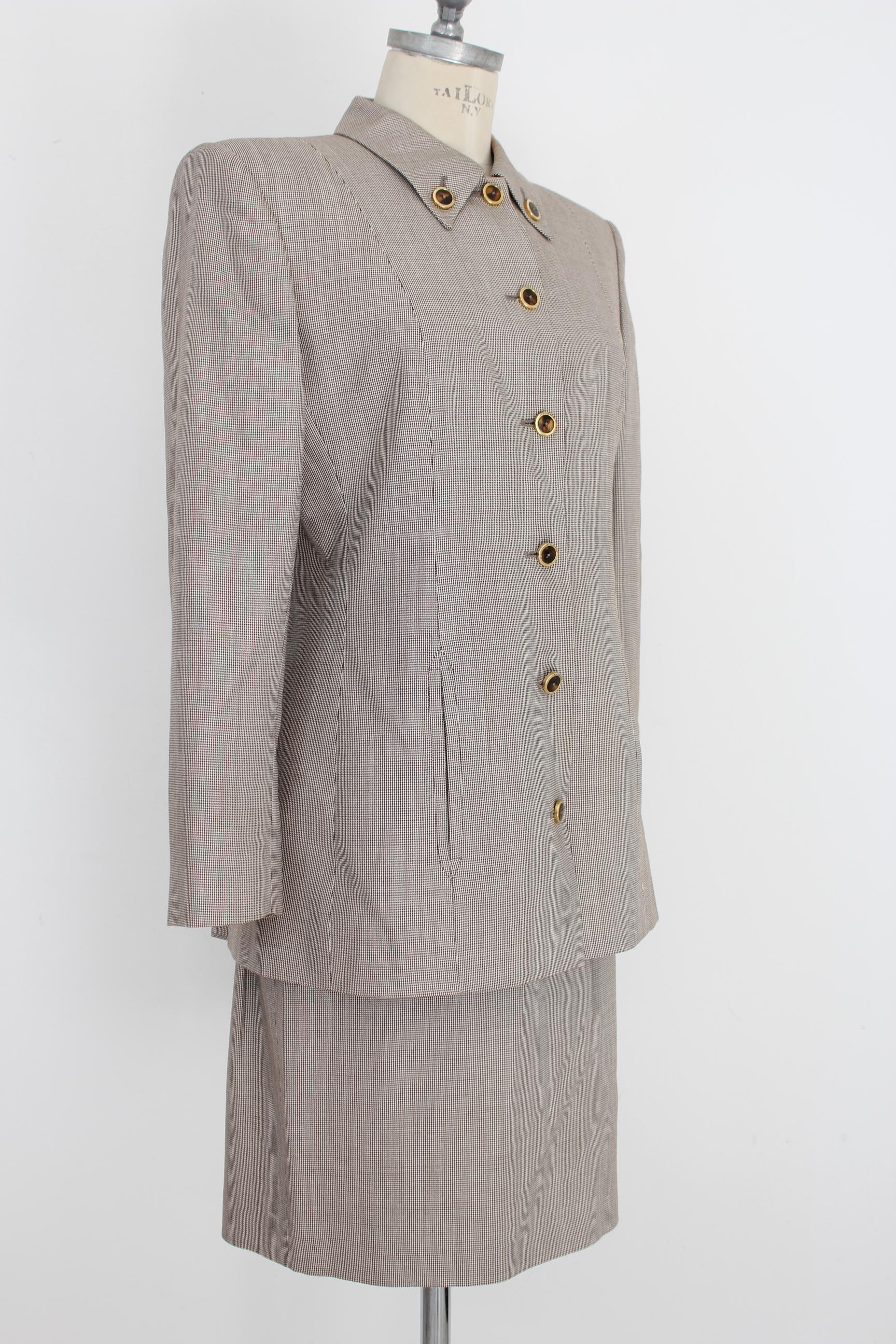 Women's Valentino Silk Wool Beige Vintage Pied de Poule Classic Skirt Suit For Sale