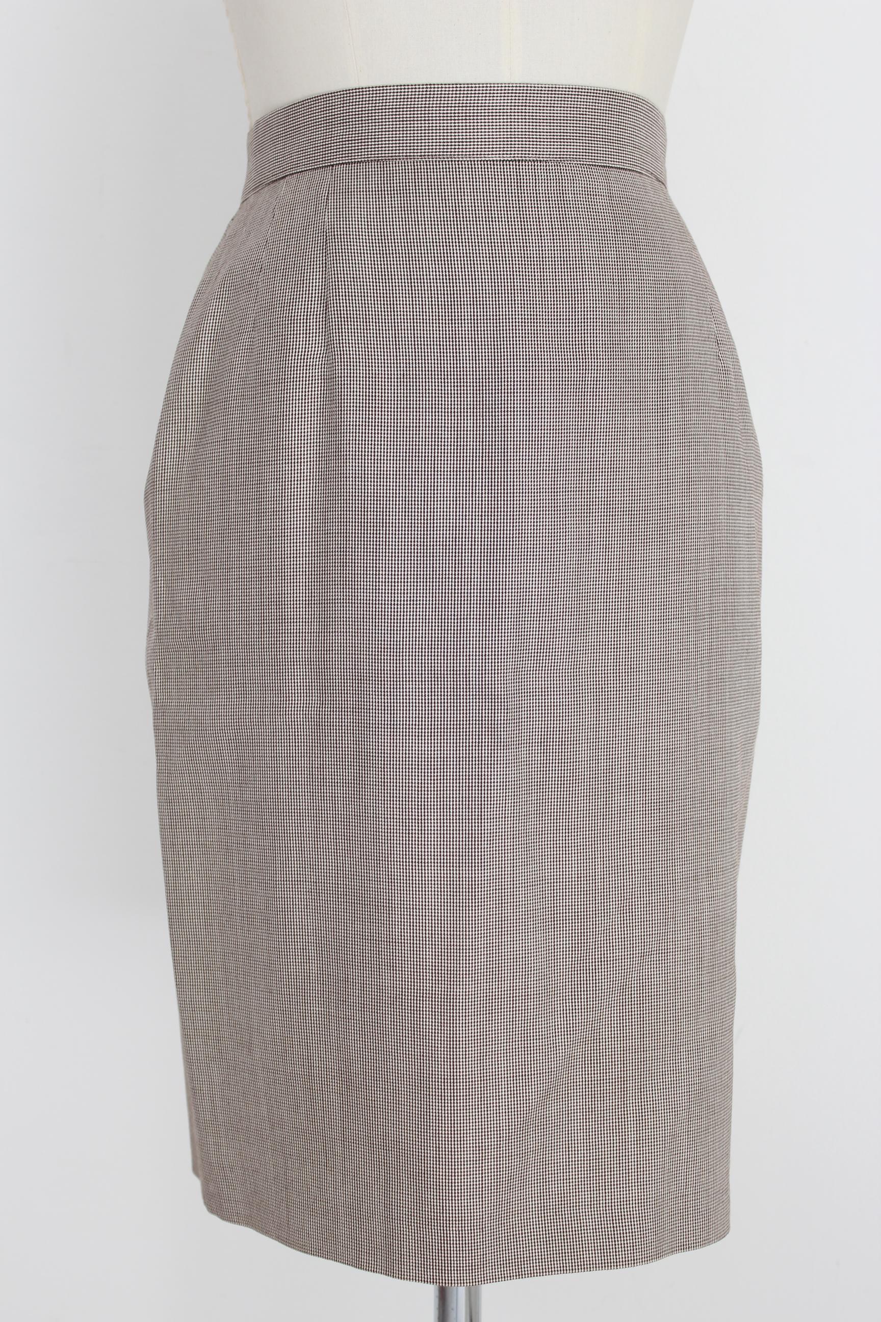 Valentino Silk Wool Beige Vintage Pied de Poule Classic Skirt Suit en vente 3
