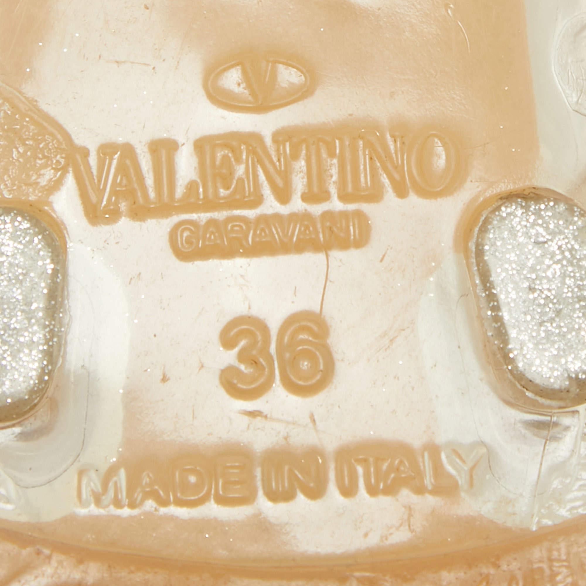 Valentino - Chaussures longues Rockstud à nœud en caoutchouc pailleté argenté, taille 36 en vente 3