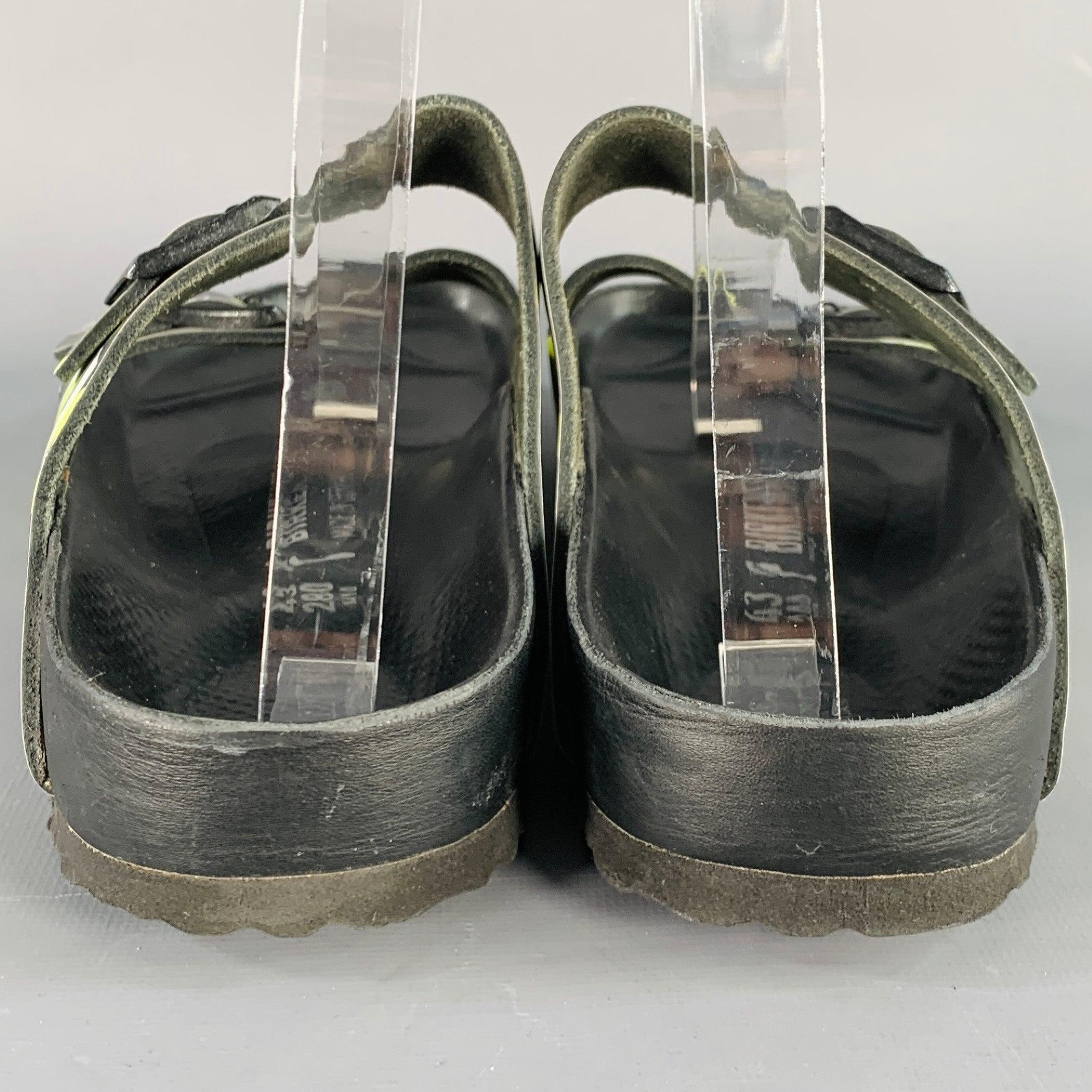 VALENTINO Size 10 Green Olive Camouflage Leather Belted Sandals In Good Condition For Sale In San Francisco, CA