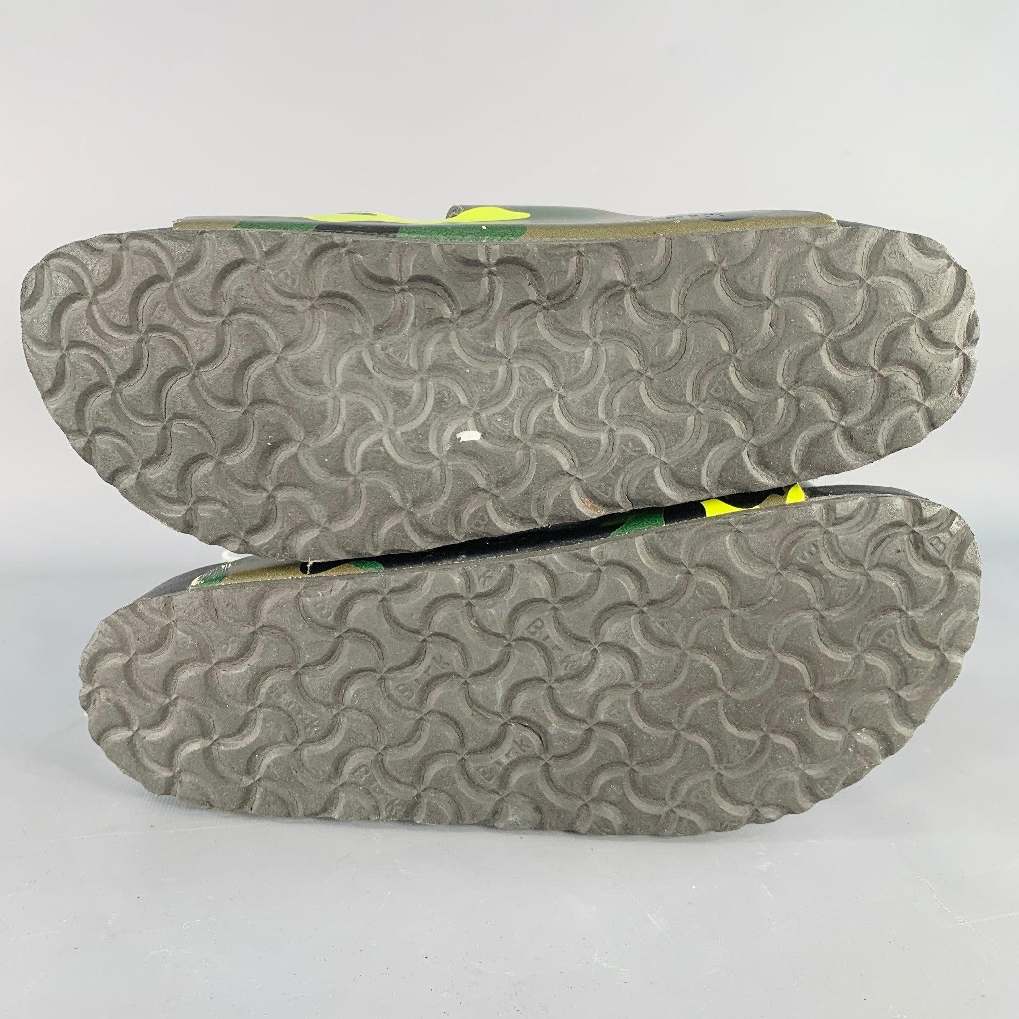VALENTINO Size 10 Green Olive Camouflage Leather Belted Sandals For Sale 2