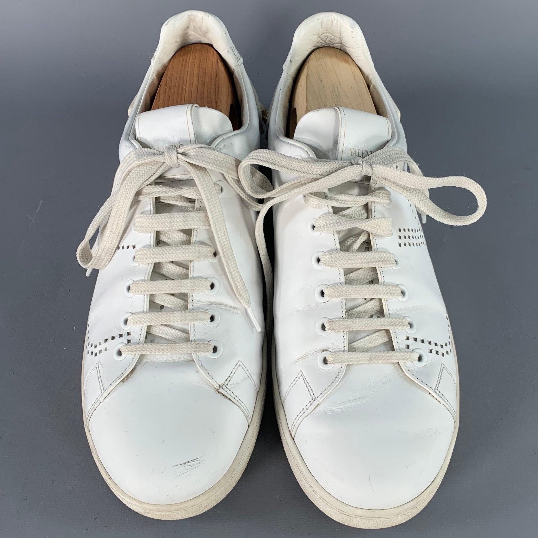 VALENTINO Size 10 White Perforated Leather Lace-Up Sneakers Bon état - En vente à San Francisco, CA
