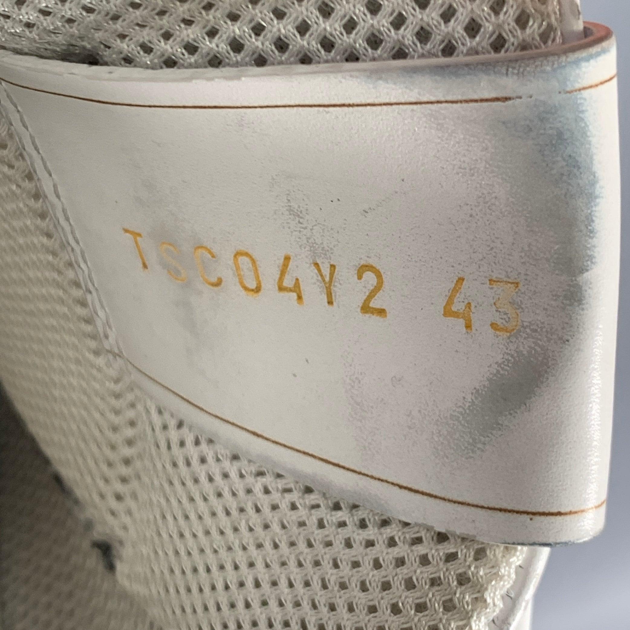VALENTINO Size 10 White Perforated Leather Lace-Up Sneakers en vente 3