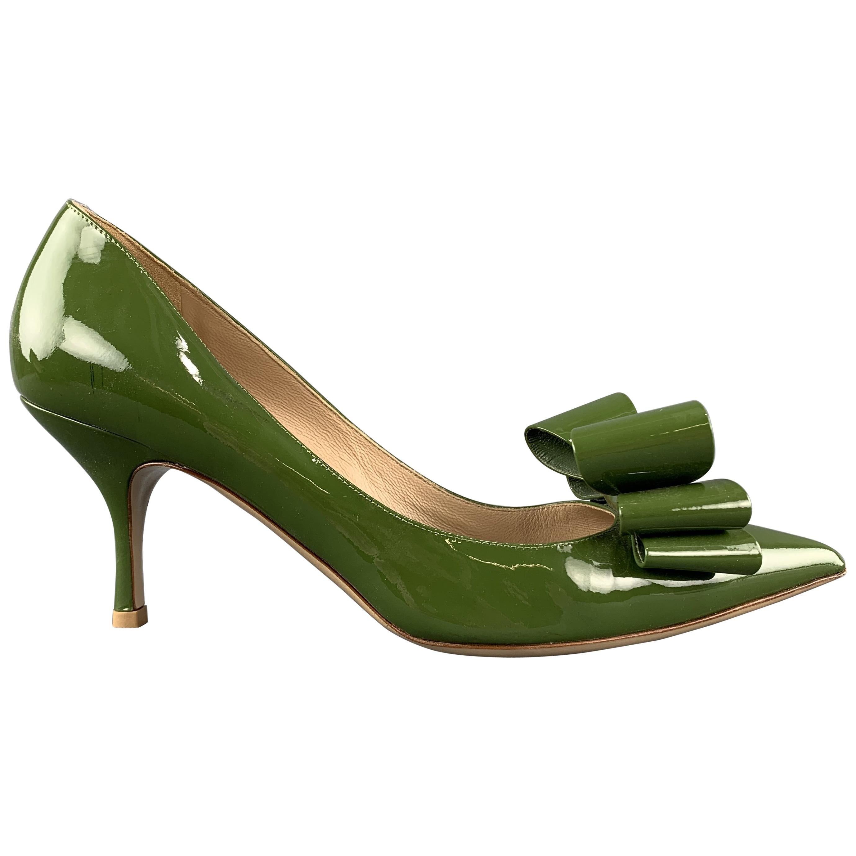 VALENTINO Size 10.5 Green Bow Pointed Toe Pumps