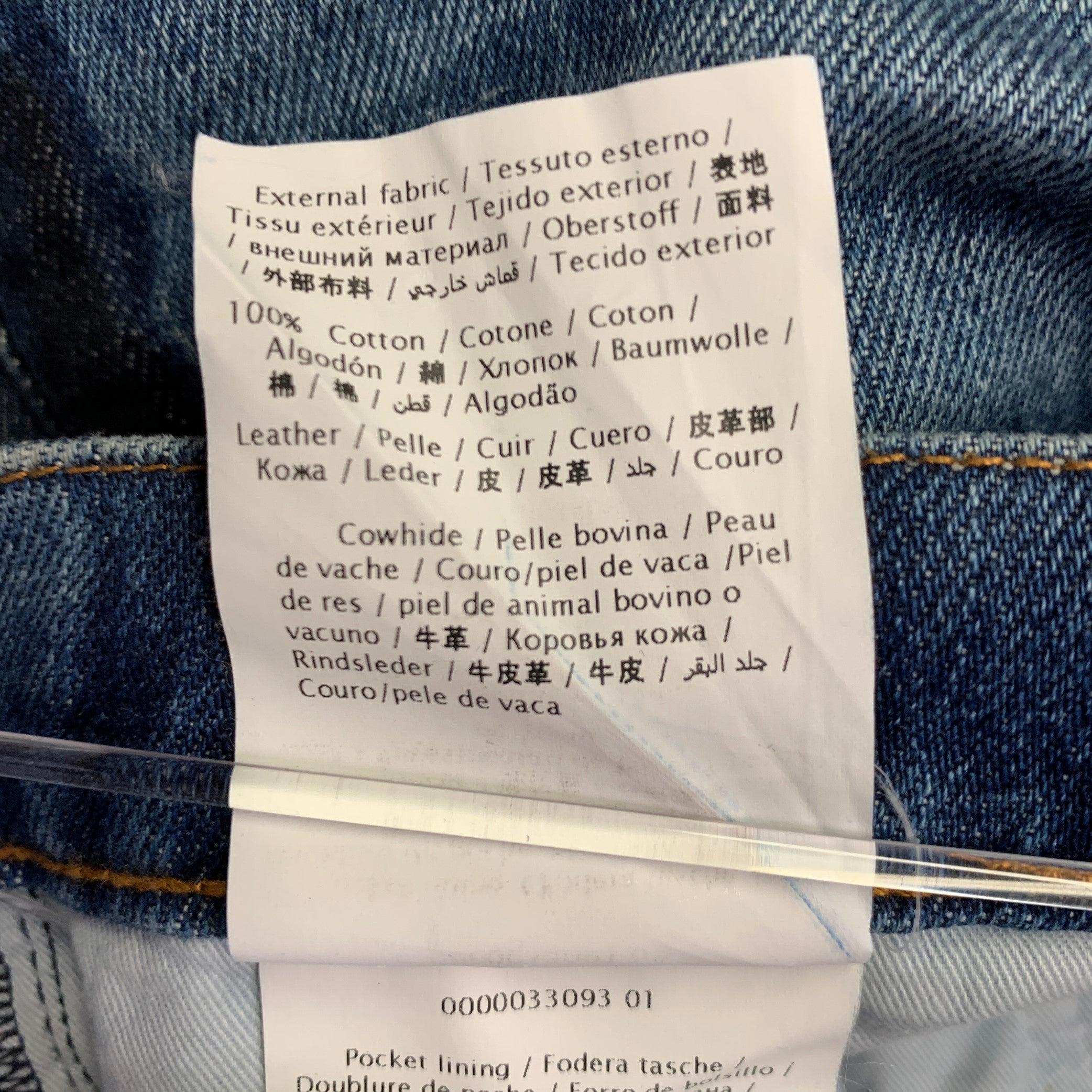 VALENTINO Taille 30 Indigo Wash Denim Straight Button Fly Jeans Pour hommes en vente
