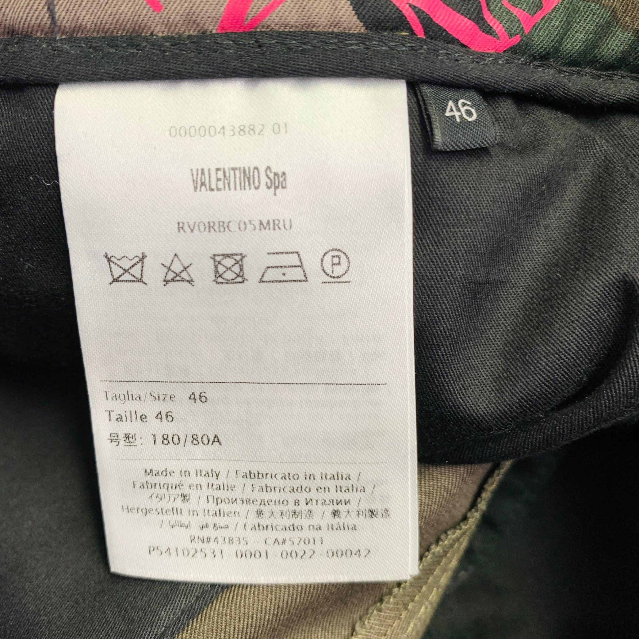 VALENTINO Size 30 Olive Black Pink Camouflage Monogram Cotton  Drawstring Casual Pants For Sale 1