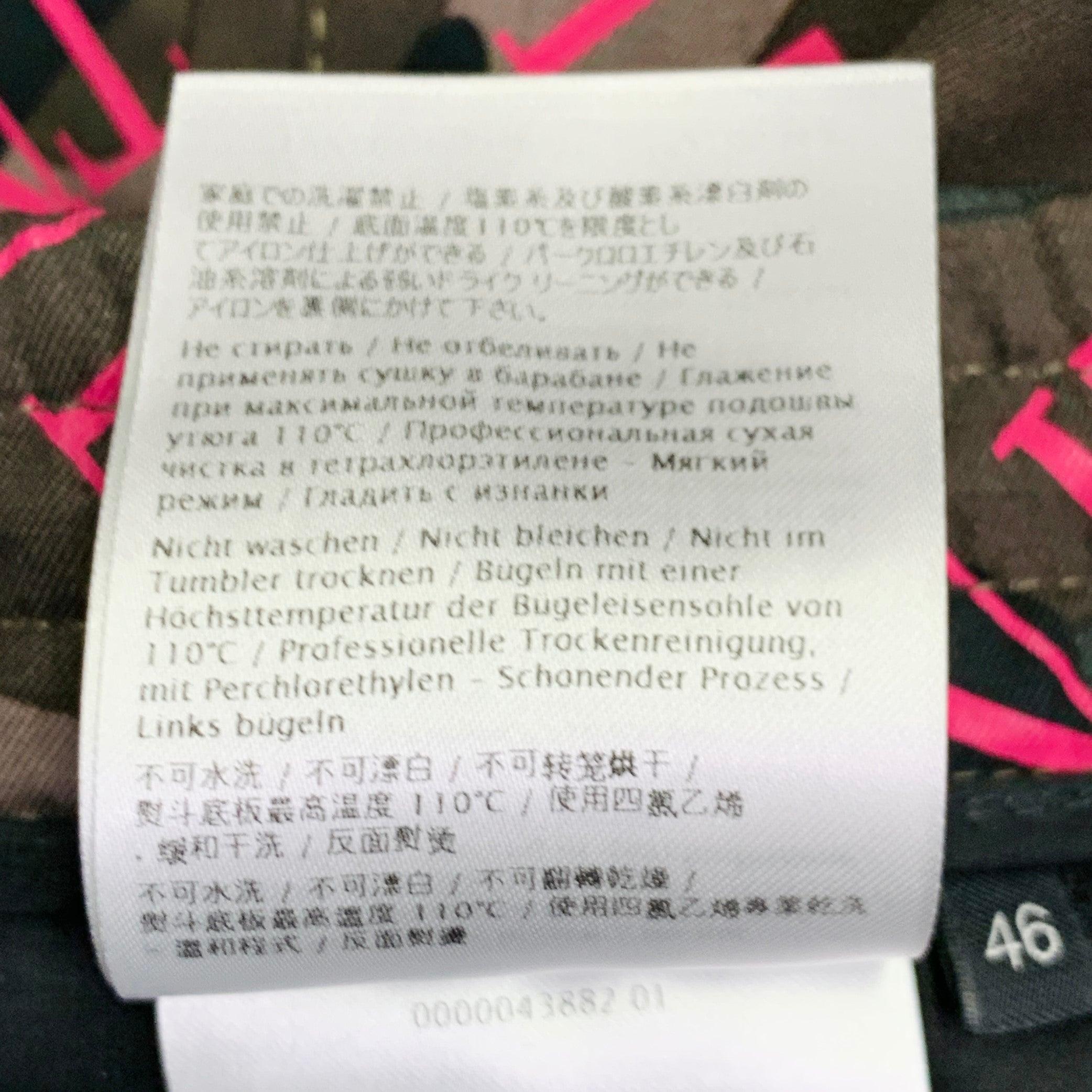 VALENTINO Size 30 Olive Black Pink Camouflage Monogram Cotton  Drawstring Casual Pants For Sale 4