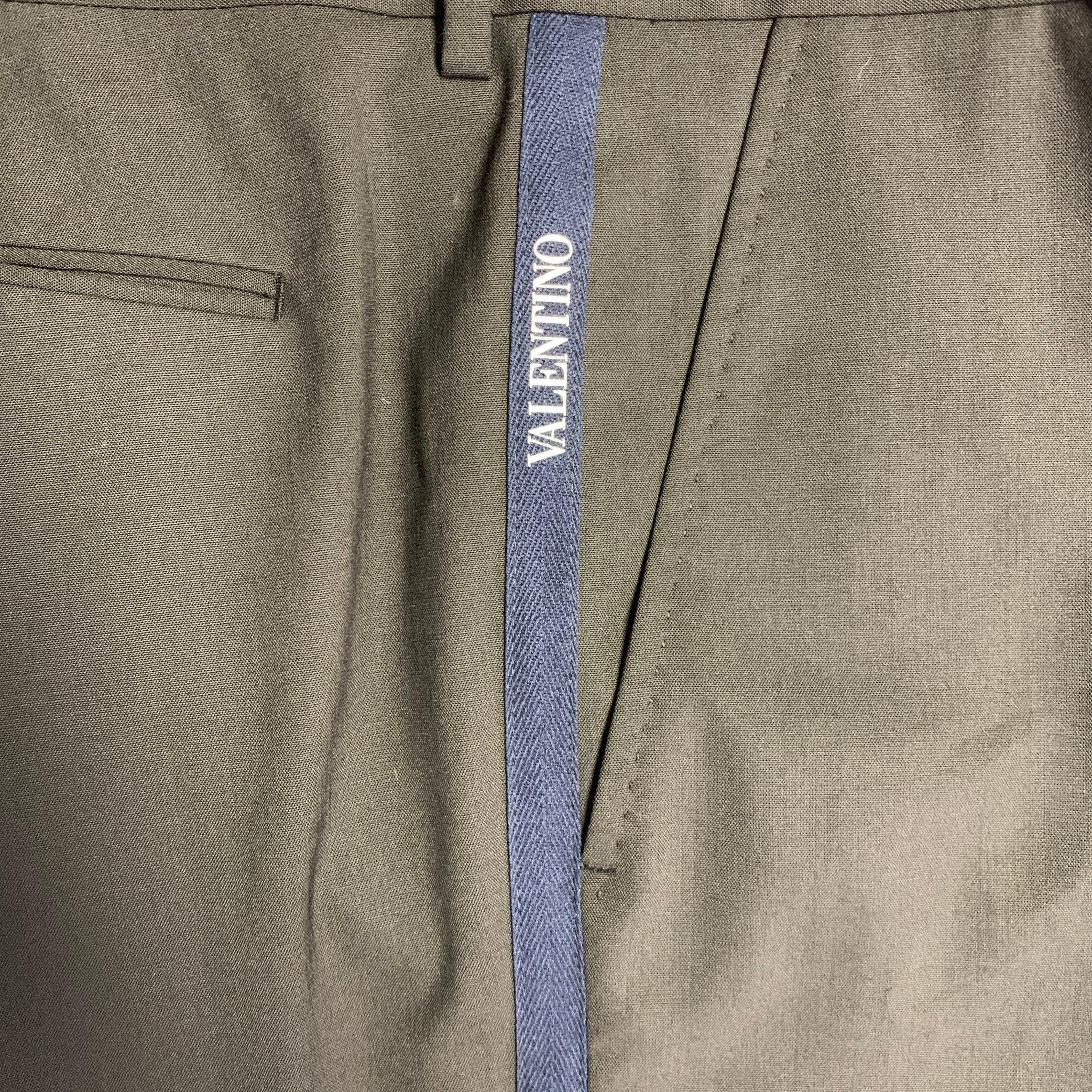 Uomo Valentino Taglia 34 Nero Navy Poliestere Lana Vergine Pantaloni da Abito Anteriori Piatti in vendita