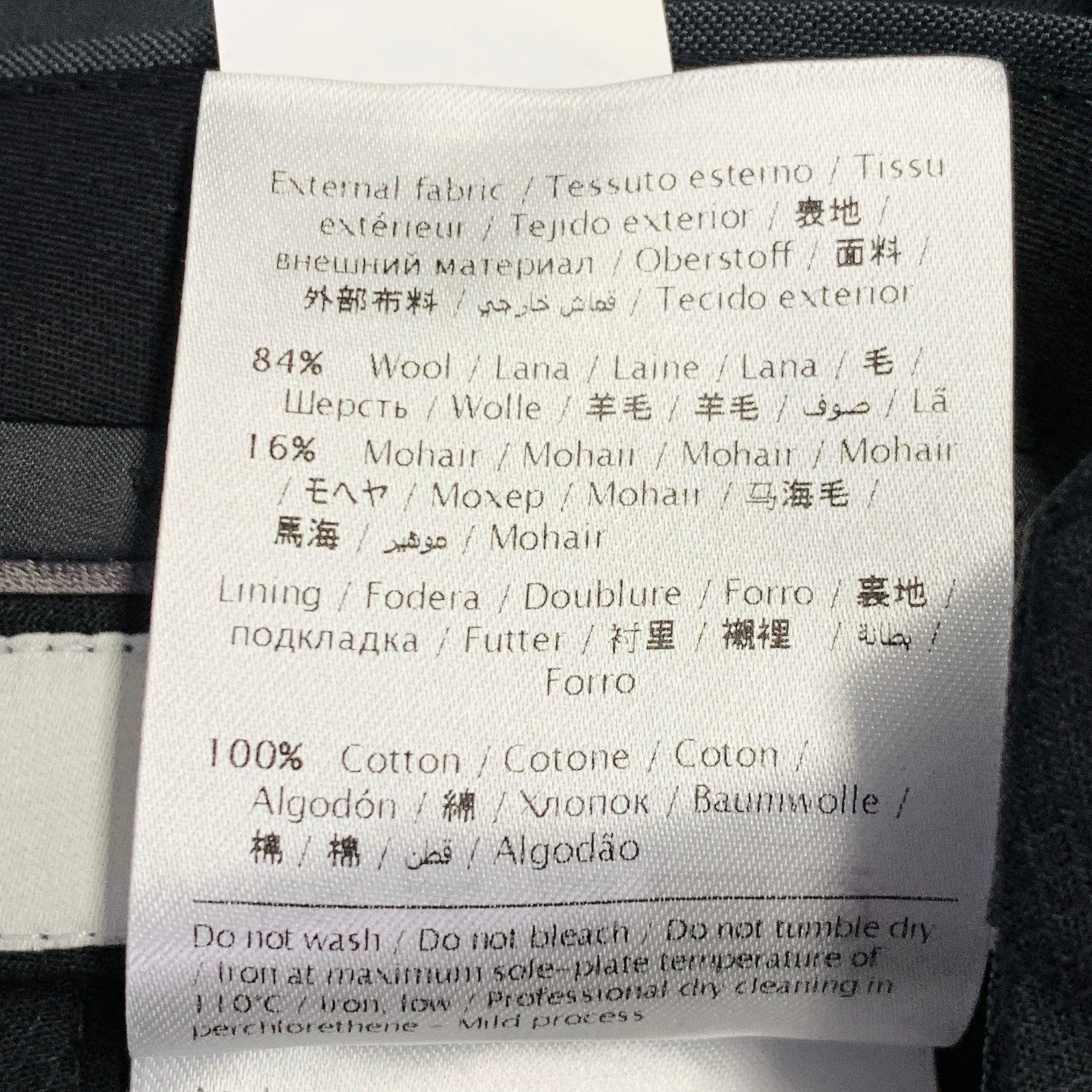 VALENTINO Taille 34 Pantalon habillé fuselé à devant plat en laine mohair gris anthracite Pour hommes en vente