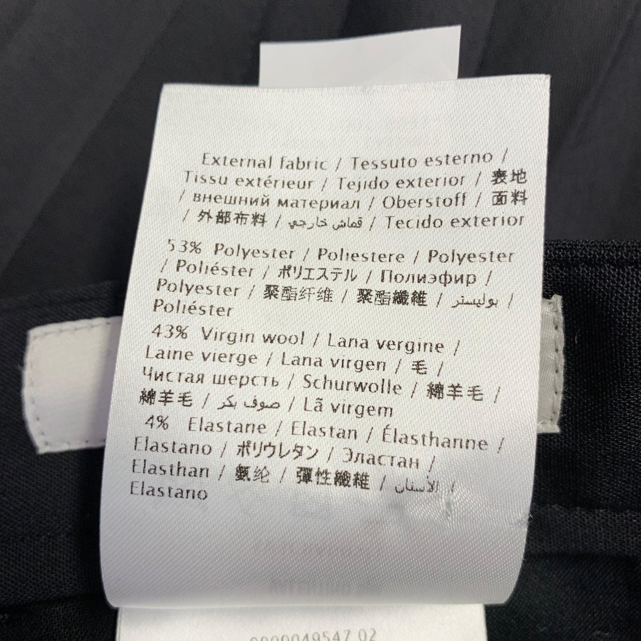 VALENTINO Taille 36 Pantalon habillé plissé en polyester et laine vierge noir en vente 5