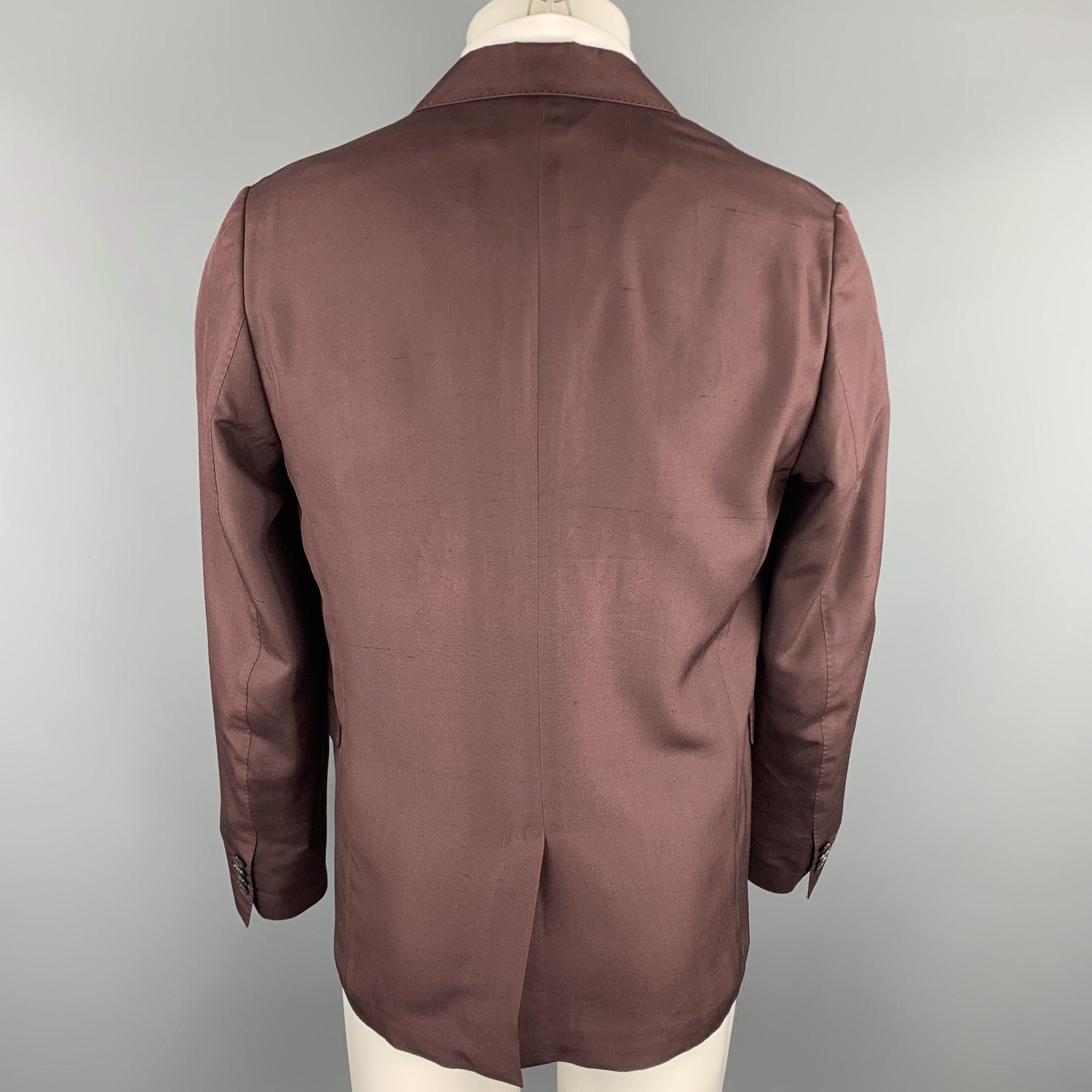 VALENTINO Size 38 Burgundy Silk Notch Lapel Sport Coat In Good Condition For Sale In San Francisco, CA