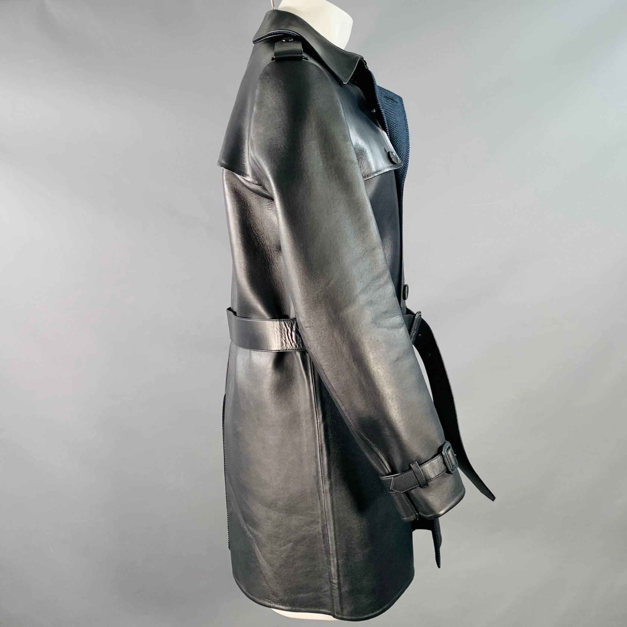 Noir Trench-coat ceinturé en cuir d'agneau marine Taille 38 VALENTINO en vente