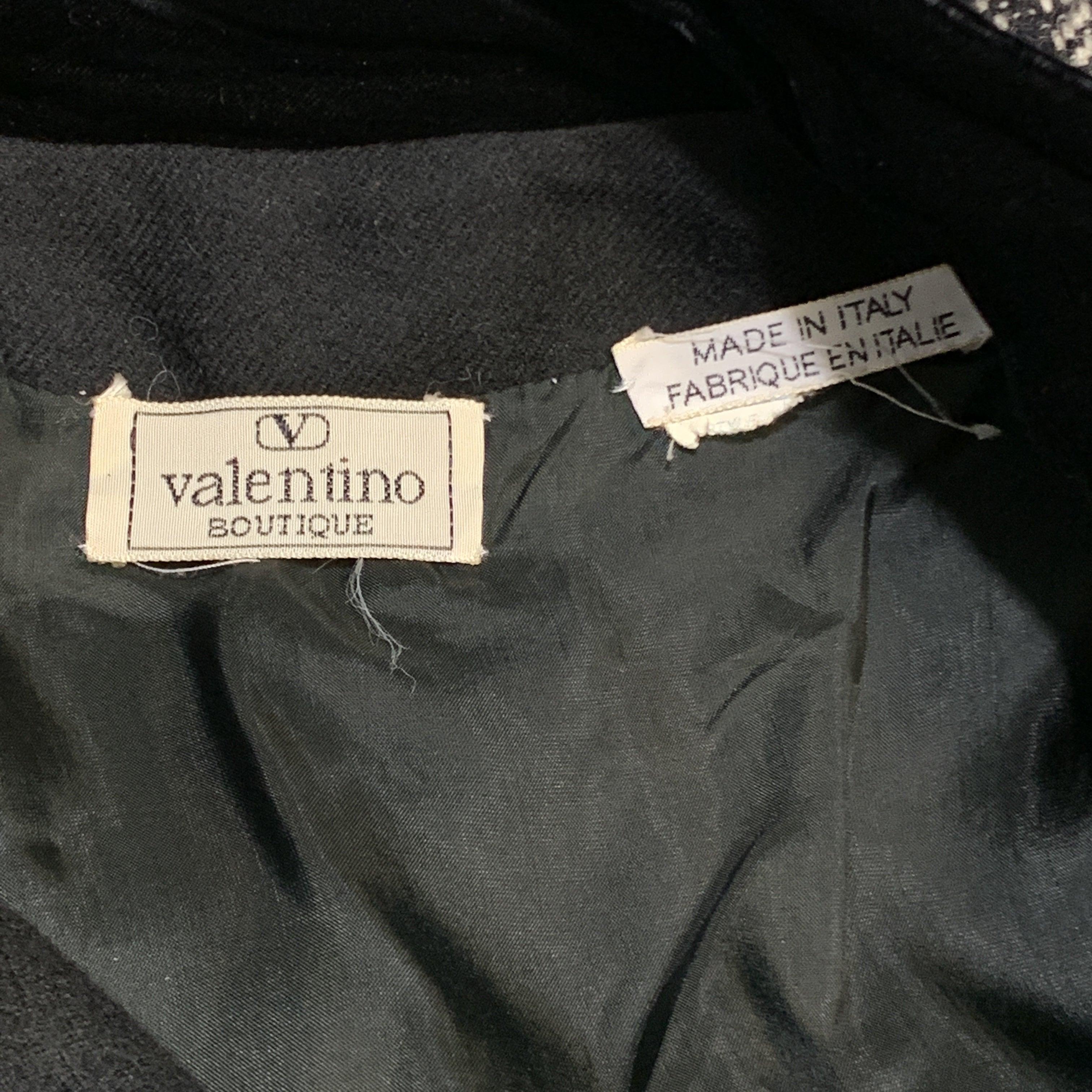 VALENTINO Size 4 Black Velvet Collar Plaid Skirt Vintage Dress For Sale 4