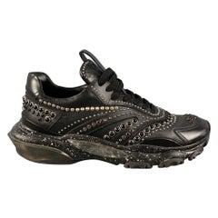 VALENTINO - Baskets en cuir cloutées noires et argentées à lacets, taille 8