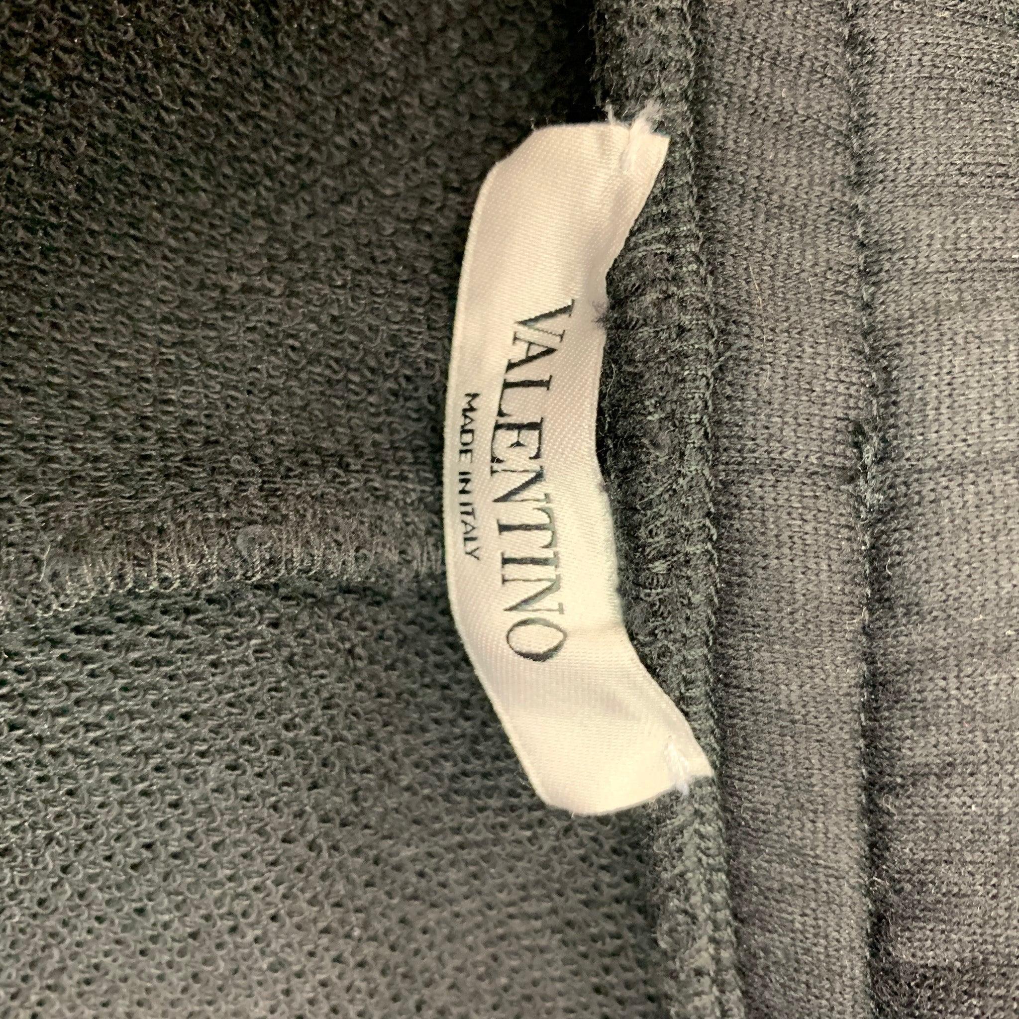 VALENTINO Size L Black Solid Cotton Polyamide Elastic Waistband Shorts In Excellent Condition For Sale In San Francisco, CA