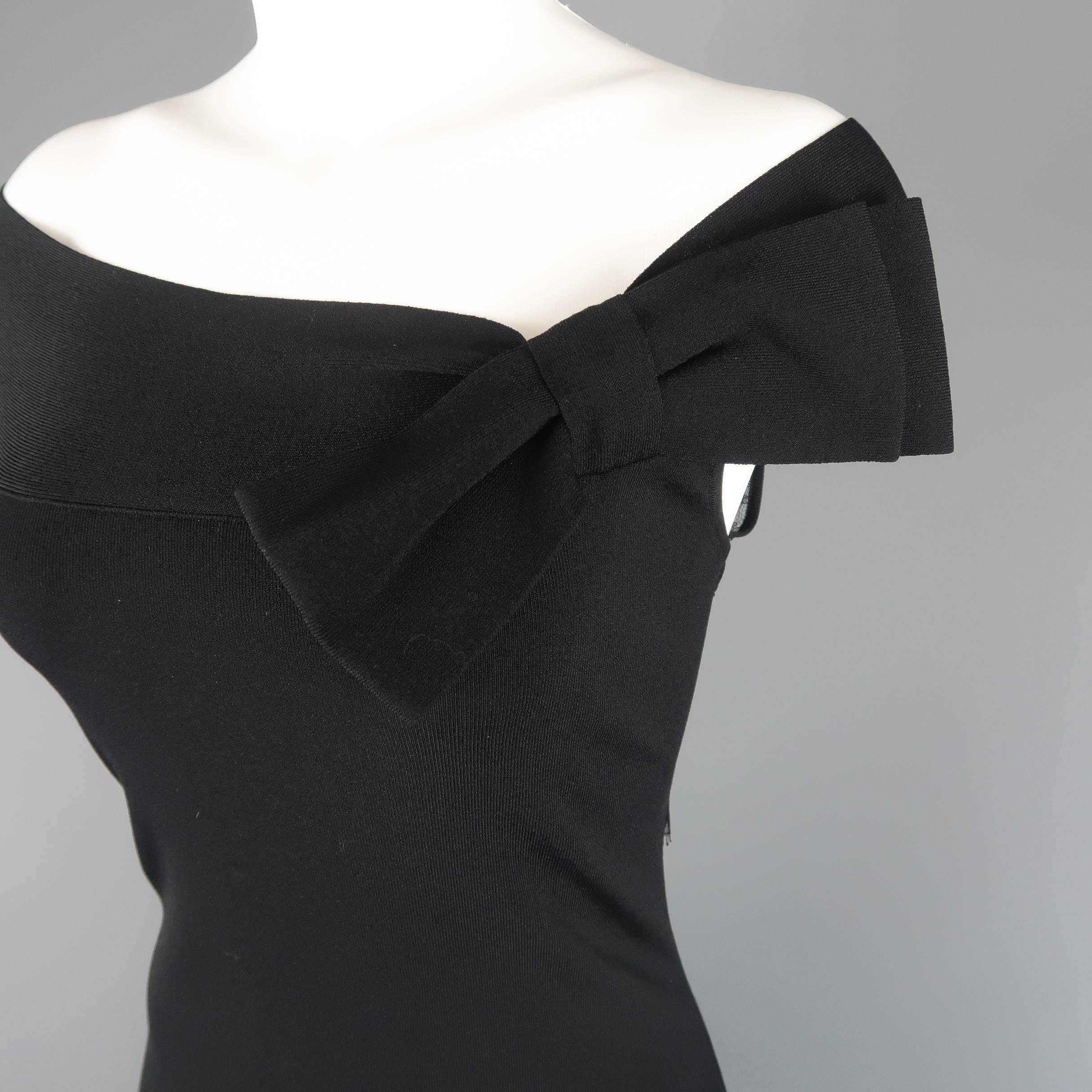 VALENTINO Size M Black Lave Back Off Shoulder Bow Cocktail Dress In Excellent Condition In San Francisco, CA