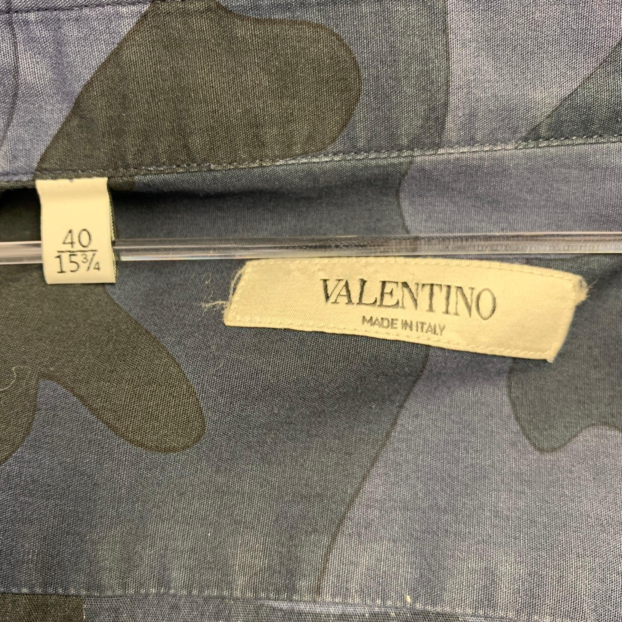 VALENTINO Size M Navy Black Camouflage Cotton Button Up Long Sleeve Shirt For Sale 2
