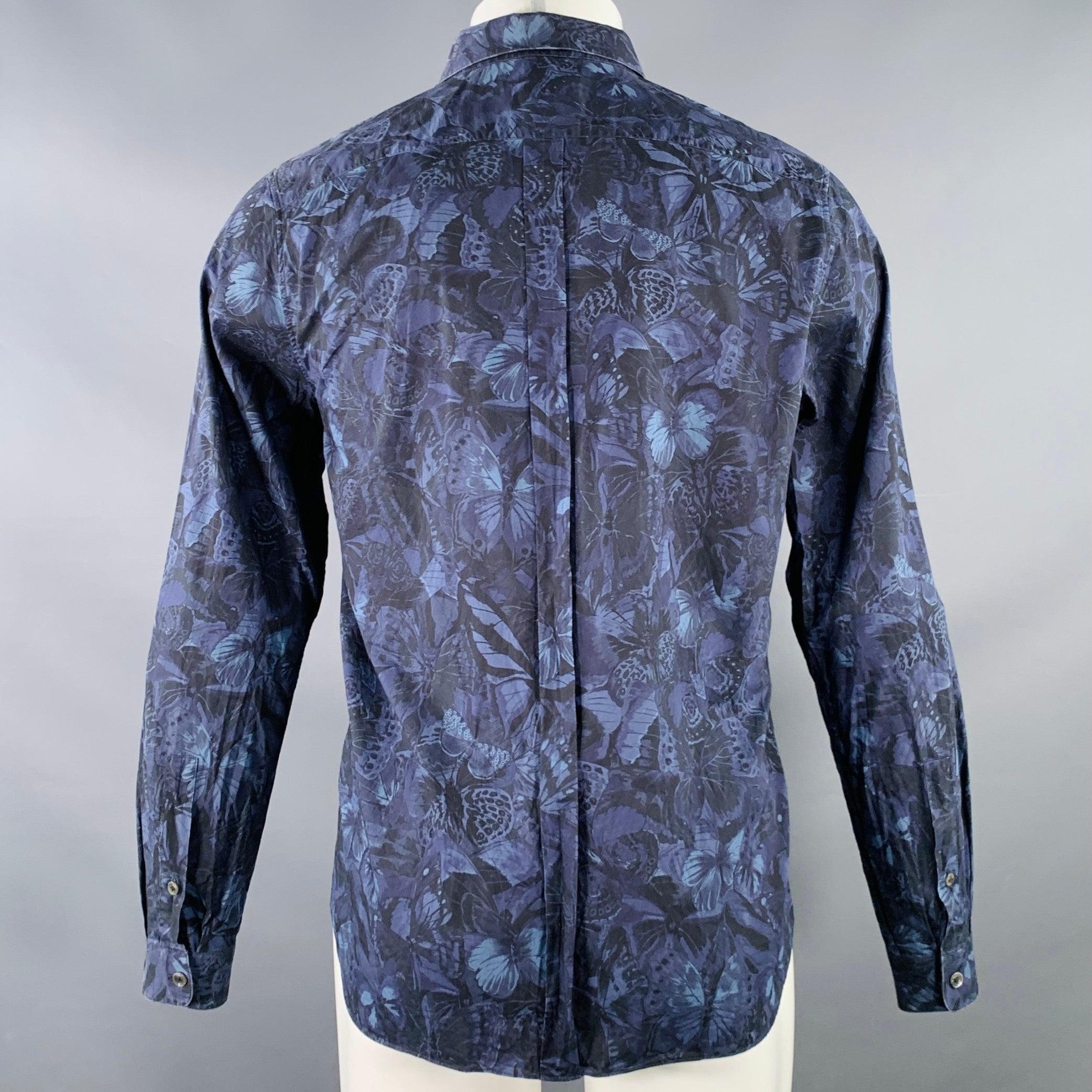 VALENTINO Size M Navy Blue Black Butterfly Cotton Button Up Long Sleeve Shirt In Excellent Condition For Sale In San Francisco, CA