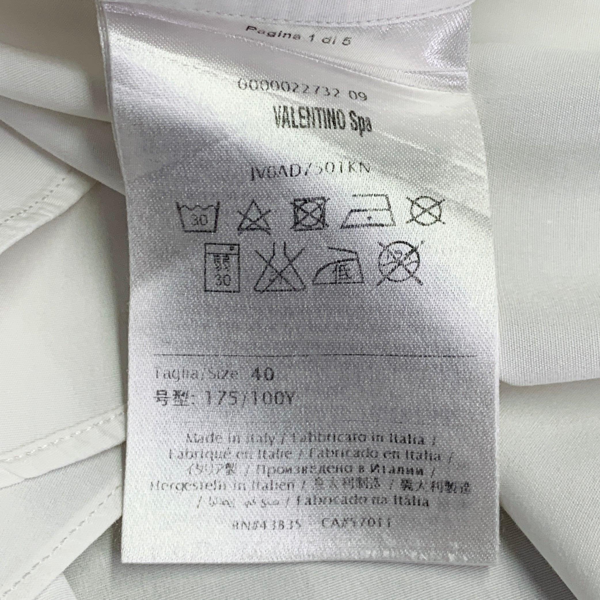 VALENTINO Taille M Chemise à manches longues en coton blanc à boutons cachés en vente 2