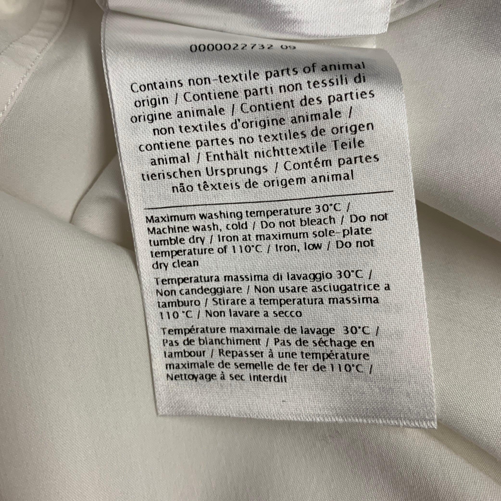 VALENTINO Taille M Chemise à manches longues en coton blanc à patte cachée en vente 4