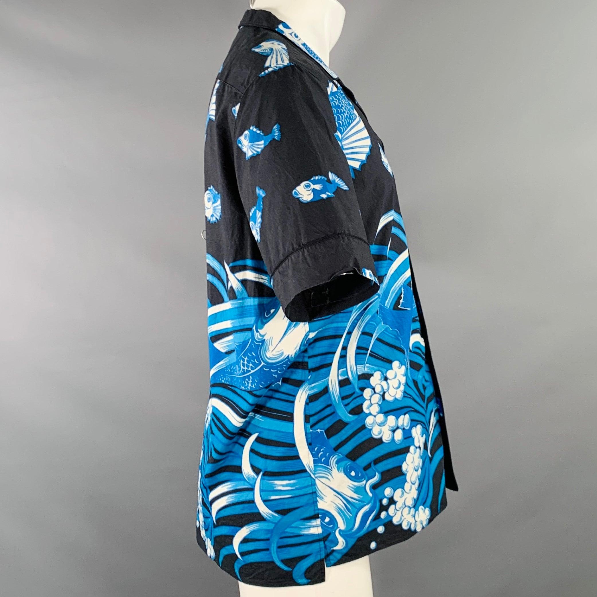 Bleu VALENTINO Size S Black White Blue Koi Fish Cotton One Pocket Camp Short Sleeve Shirt en vente