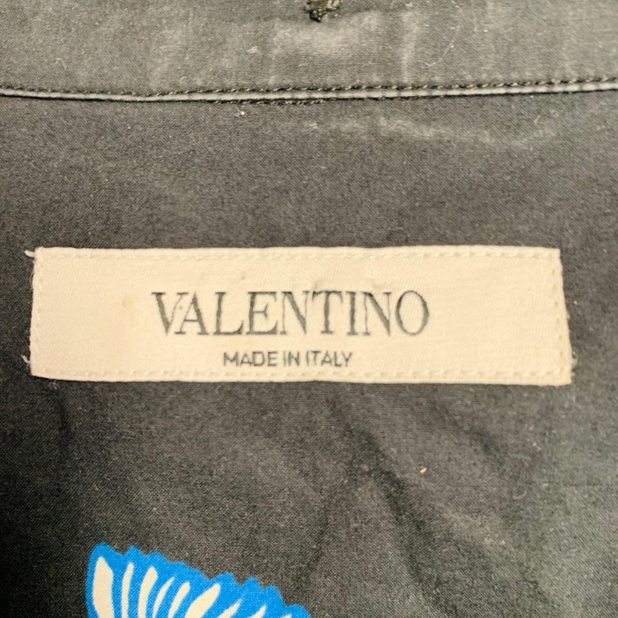 VALENTINO Size S Black White Blue Koi Fish Cotton One Pocket Camp Short Sleeve Shirt en vente 3
