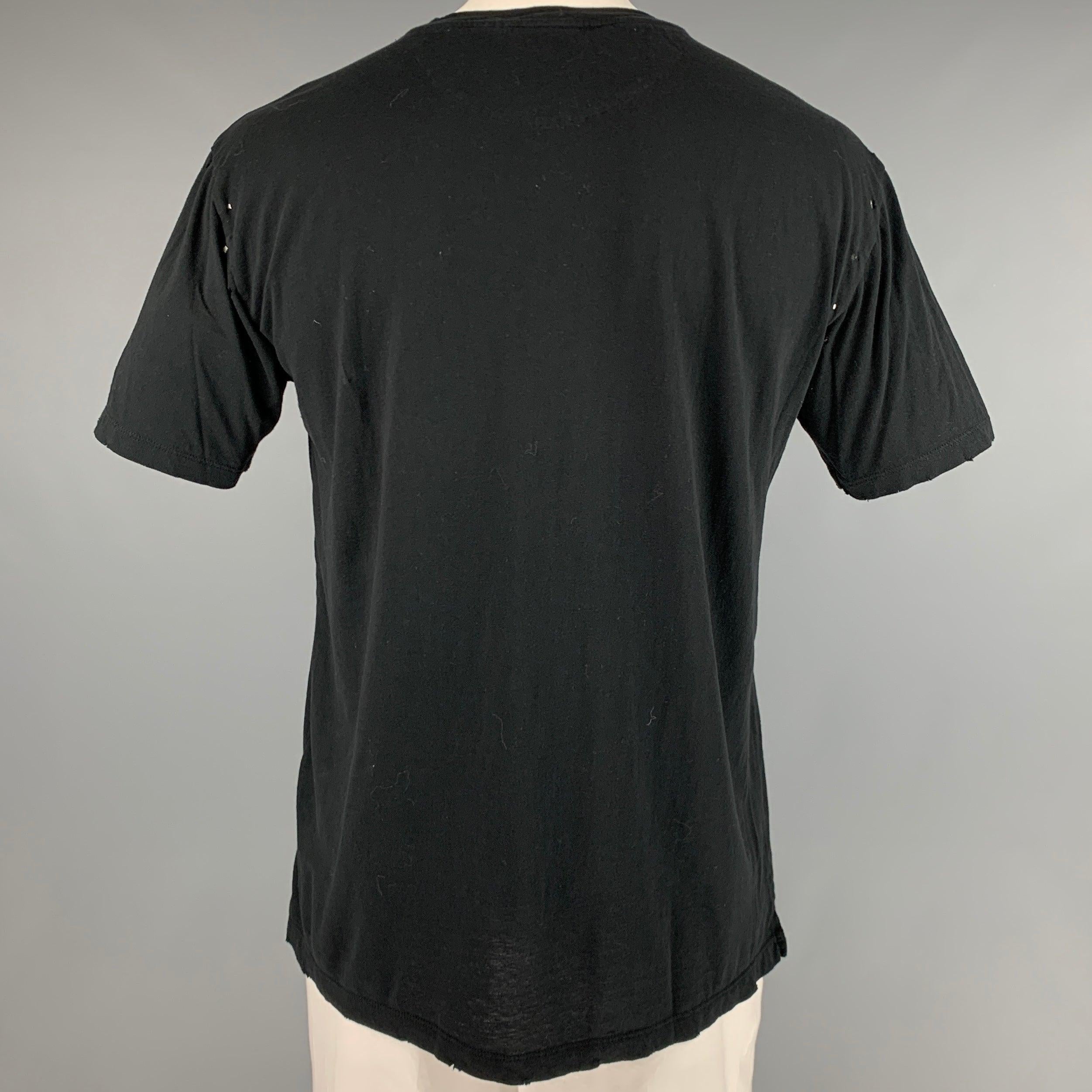 VALENTINO Size XL Black Graphic Cotton Crew Neck T-shirt For Sale 1