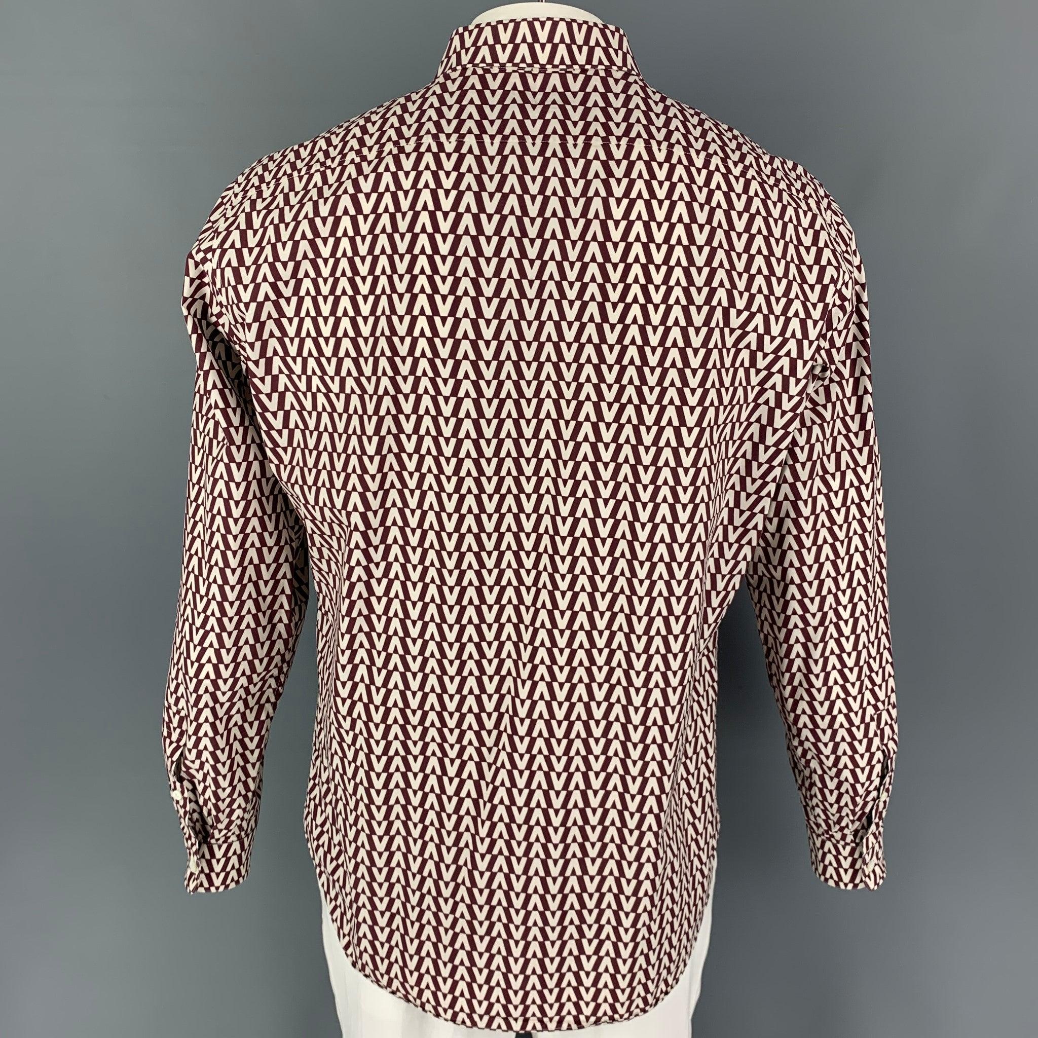 VALENTINO Size XL Burgundy White Cotton Crew-Neck Long Sleeve Shirt In Good Condition For Sale In San Francisco, CA