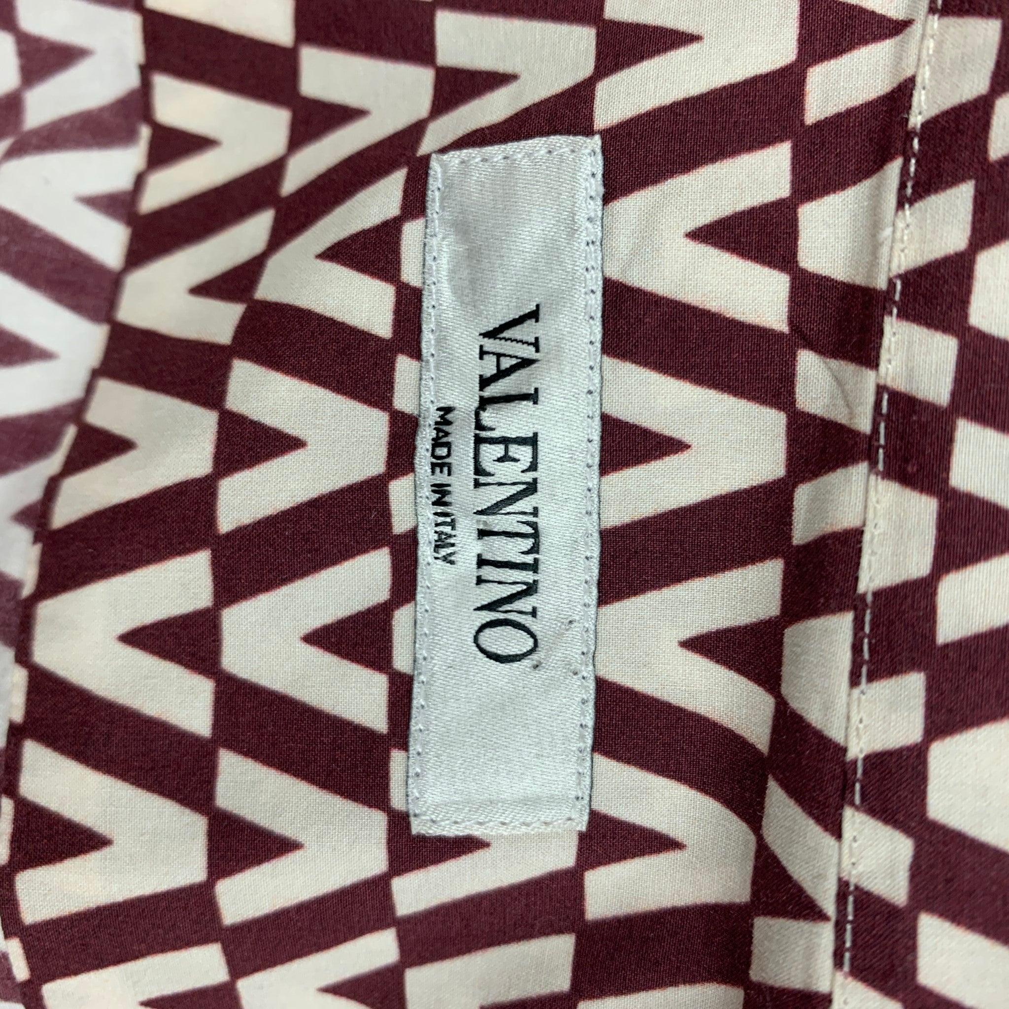 VALENTINO Size XL Burgundy White Cotton Crew-Neck Long Sleeve Shirt For Sale 3