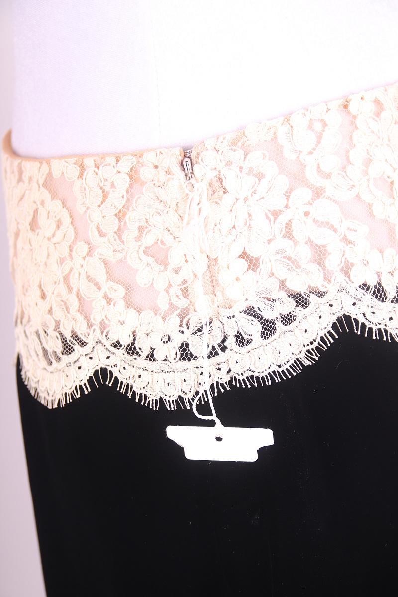 Falda Valentino de encaje de seda Negro en venta