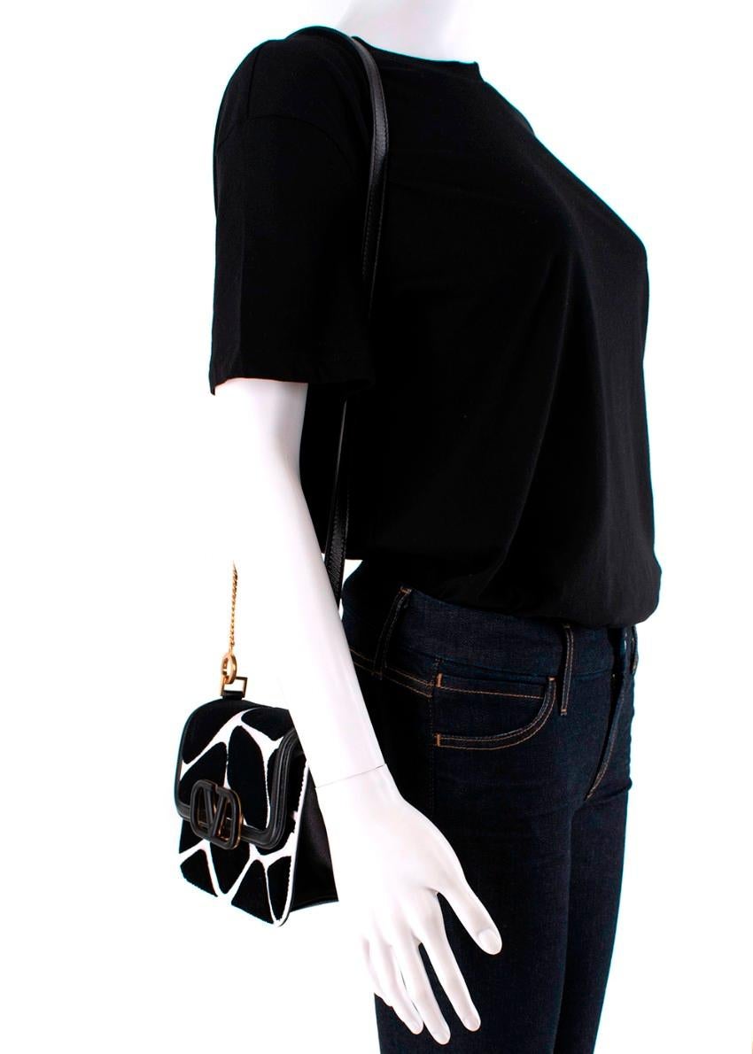 Women's Valentino Small V-Sling Giraffe Print Shoulder Bag For Sale