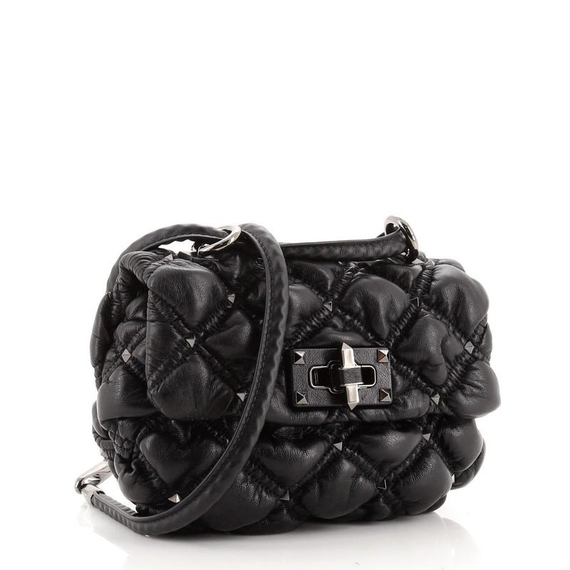 Valentino SpikeMe Klappentasche aus gestepptem Leder Klein (Schwarz)