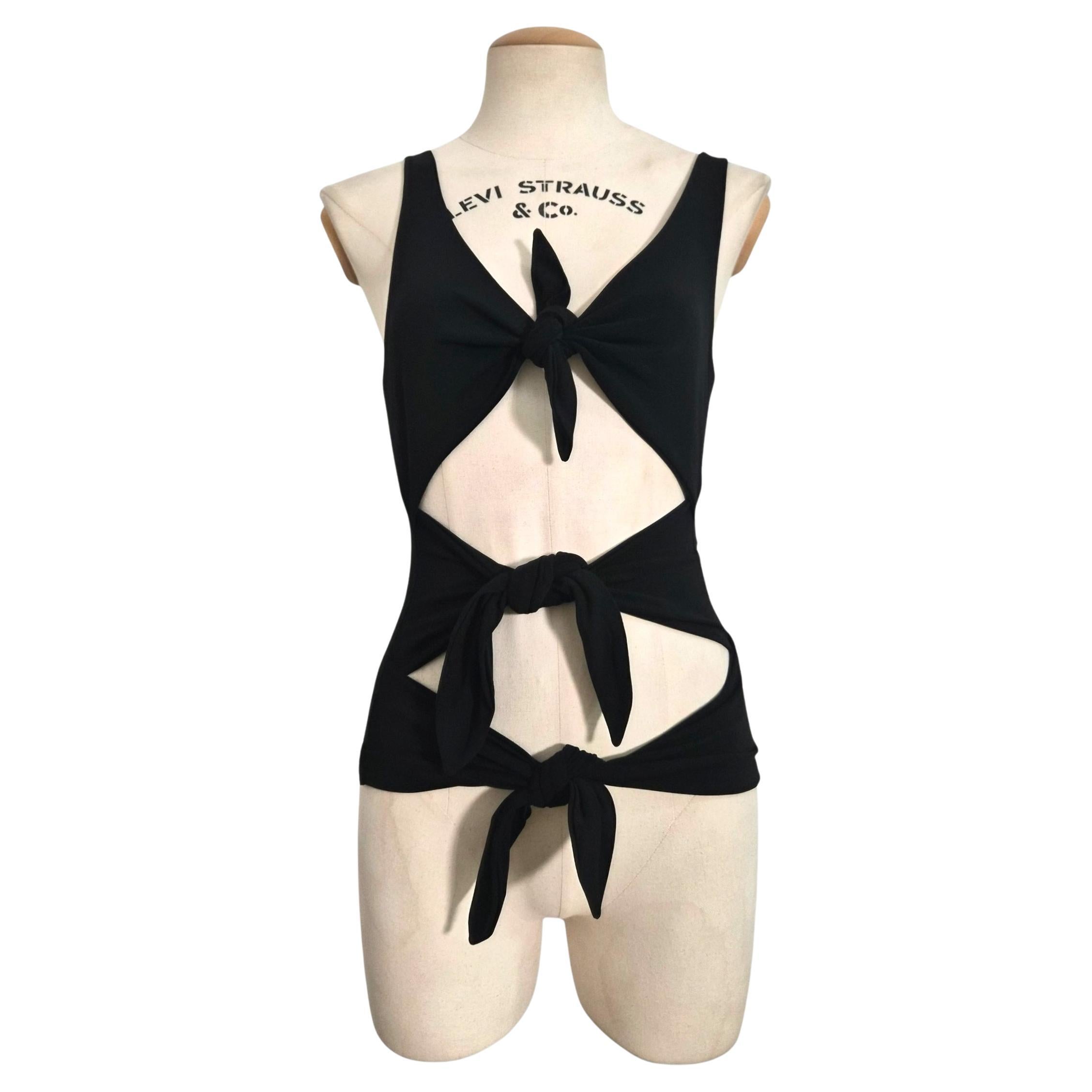 Valentino Spring 2002 Cut-Out Tie Top en venta