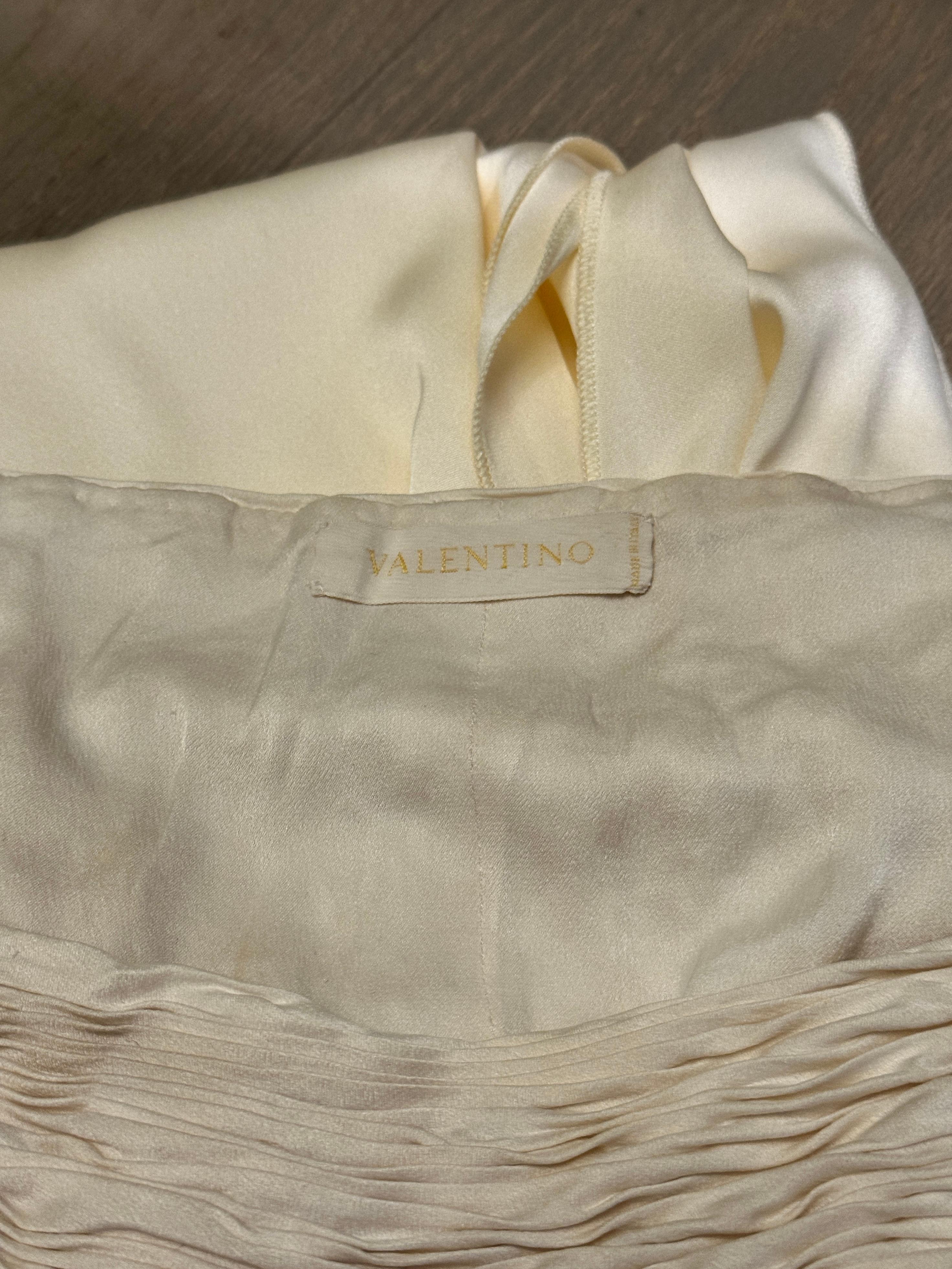 Valentino Spring 2005 - Robe en daim de soie ivoire en vente 9