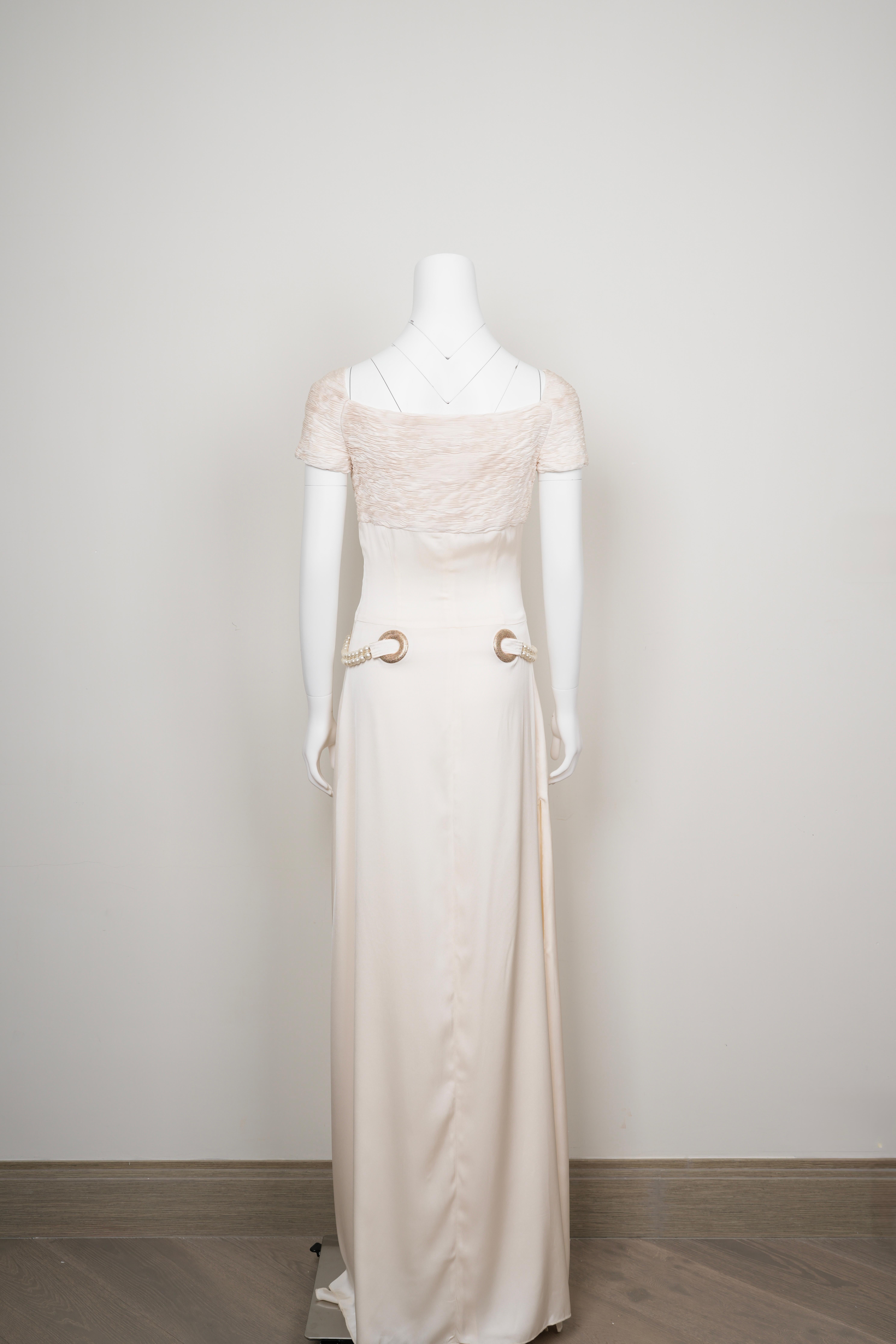 Valentino Spring 2005 - Robe en daim de soie ivoire Pour femmes en vente