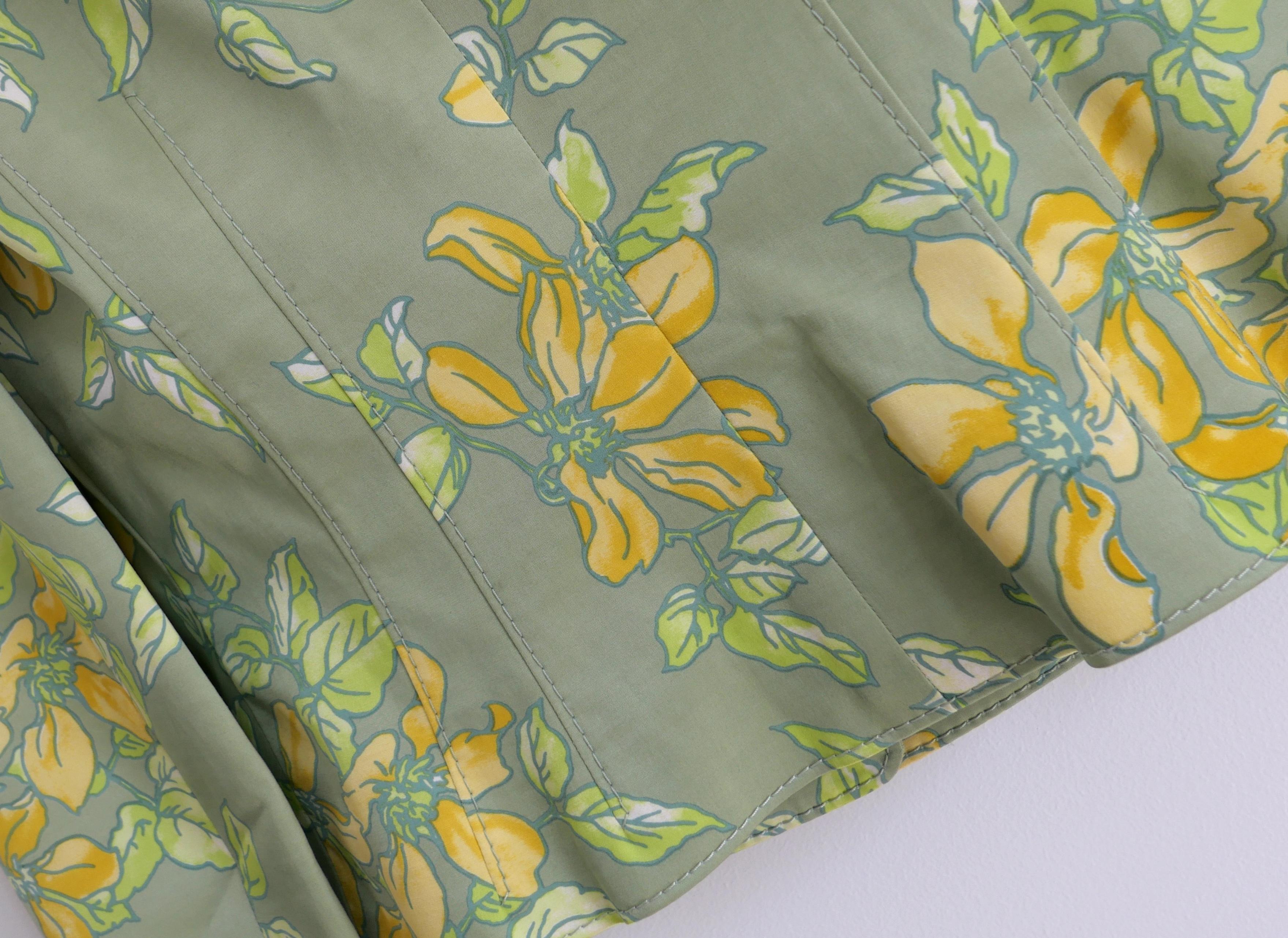 Women's Valentino Spring 2006 Chinese Floral Blazer Jacket For Sale