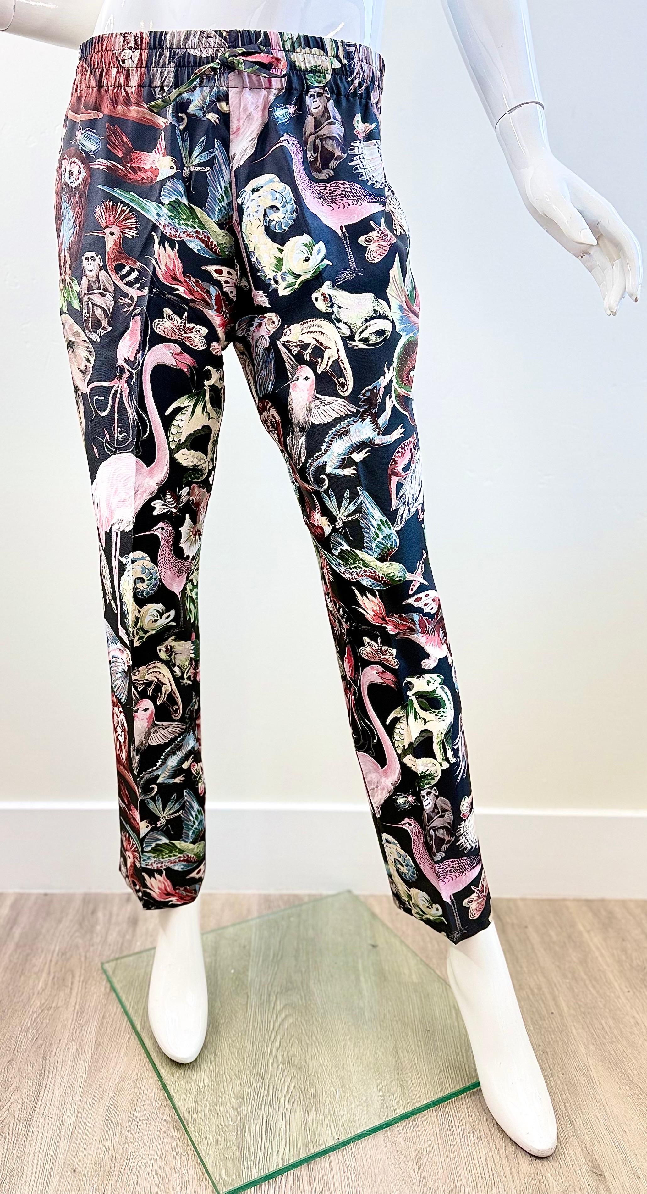 Valentino SS2016 Silk Fantastic Animals Print Drawstring PJ Style Trousers Pants en venta 3