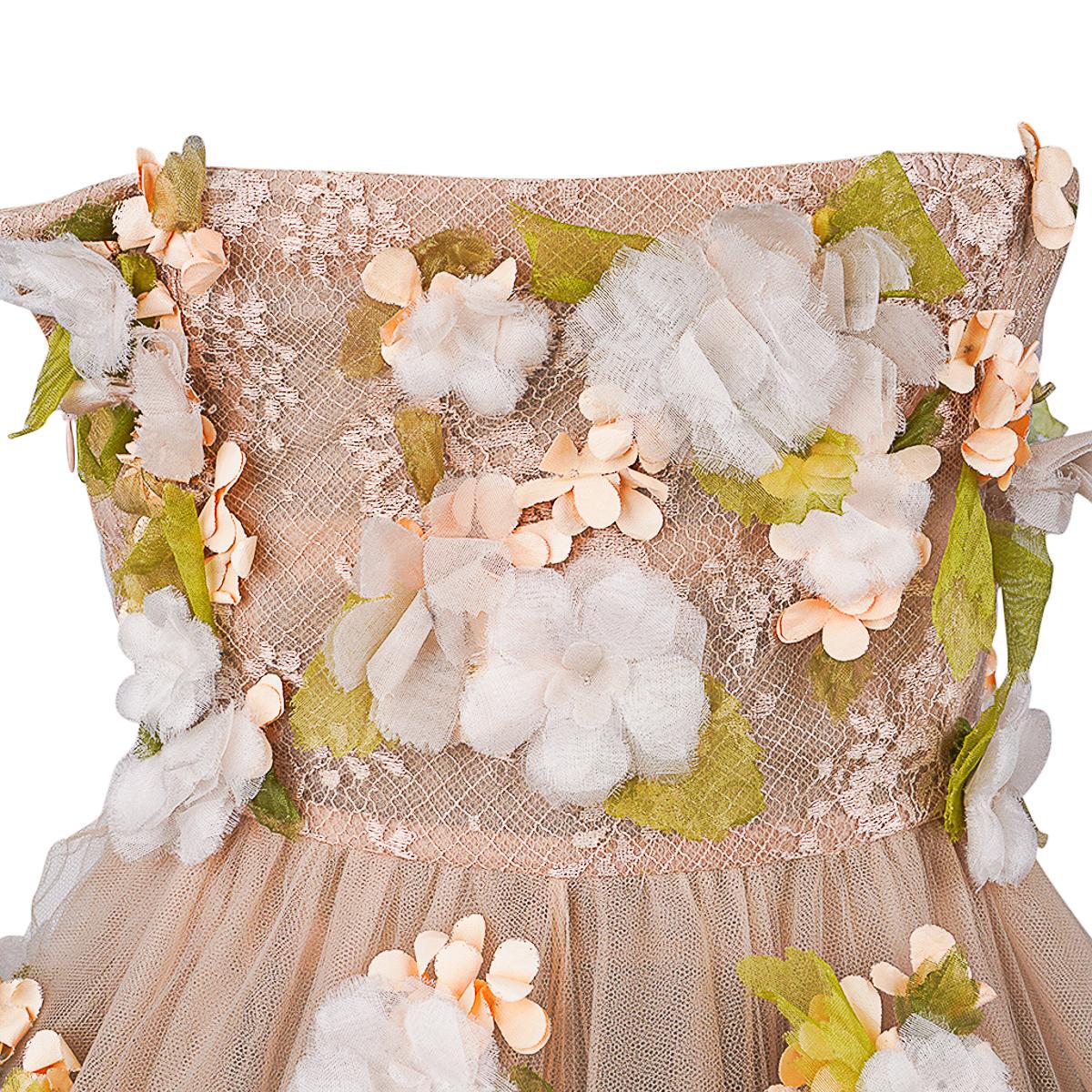 Valentino Trägerloses Empire-Kleid in Nude mit Blumenschmuck 1 von 2 Größe 0 4