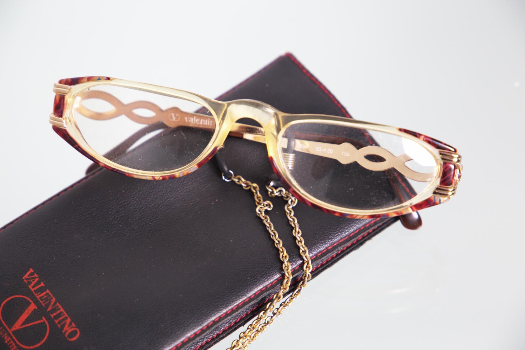 Valentino Stylish Vintage Eyeglasses In Good Condition For Sale In Milano, IT