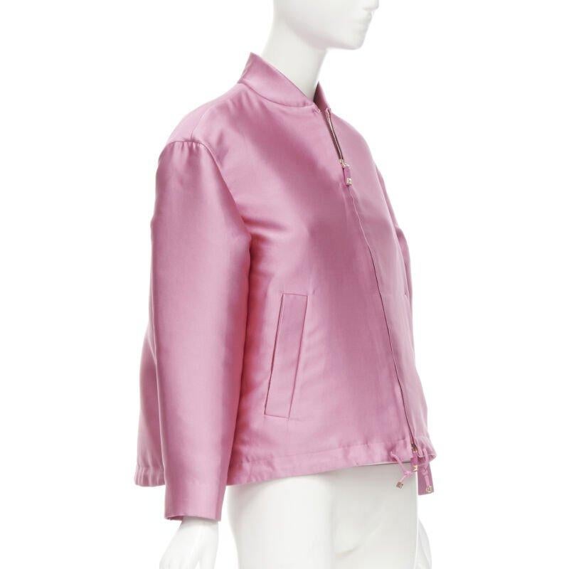 VALENTINO Sub Zero Couture pink polyester silk flared hem bomber jacket IT36 XS
Reference: TGAS/B02046
Brand: Valentino
Designer: Pier Paolo Piccioli
Collection: Sub Zero Couture
Material: Polyester, Silk
Color: Pink
Pattern: Solid
Closure: